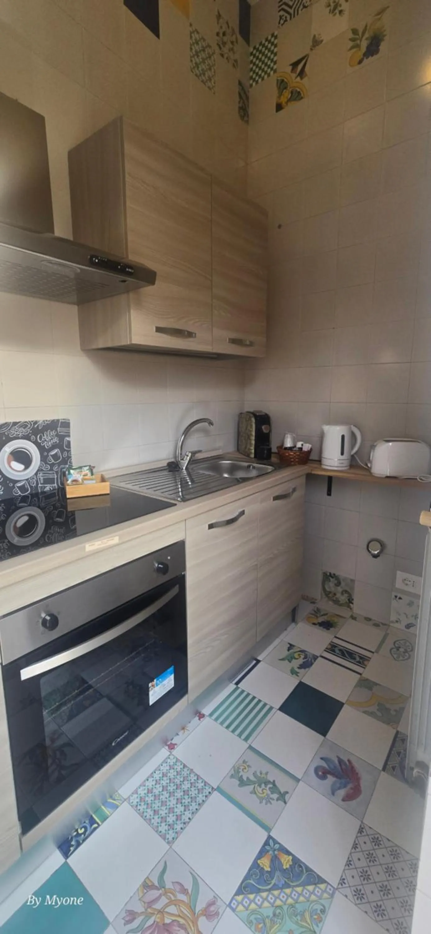 Coffee/tea facilities in Appartamenti La Dimora di Parthenope Centro Storico