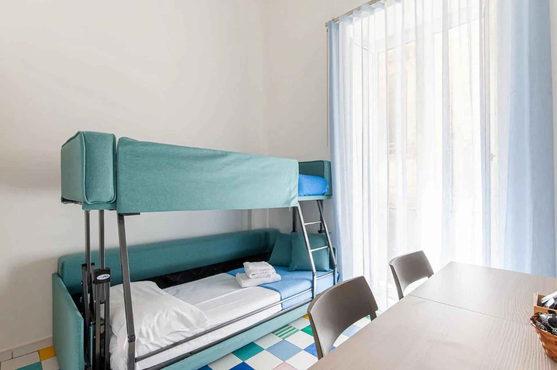 Bed in Appartamenti La Dimora di Parthenope Centro Storico