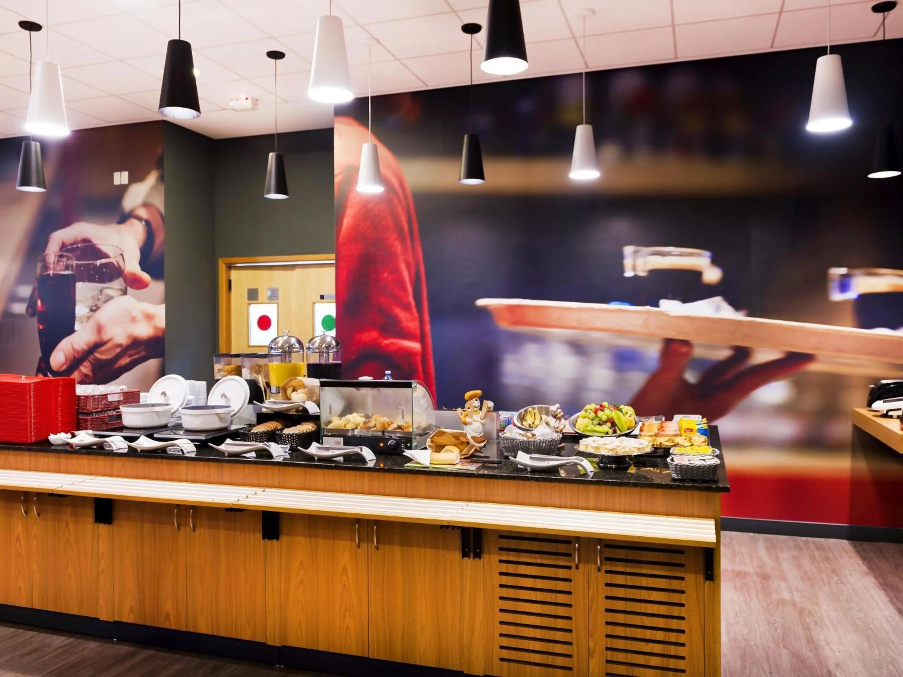 Restaurant/places to eat in ibis Paulinia