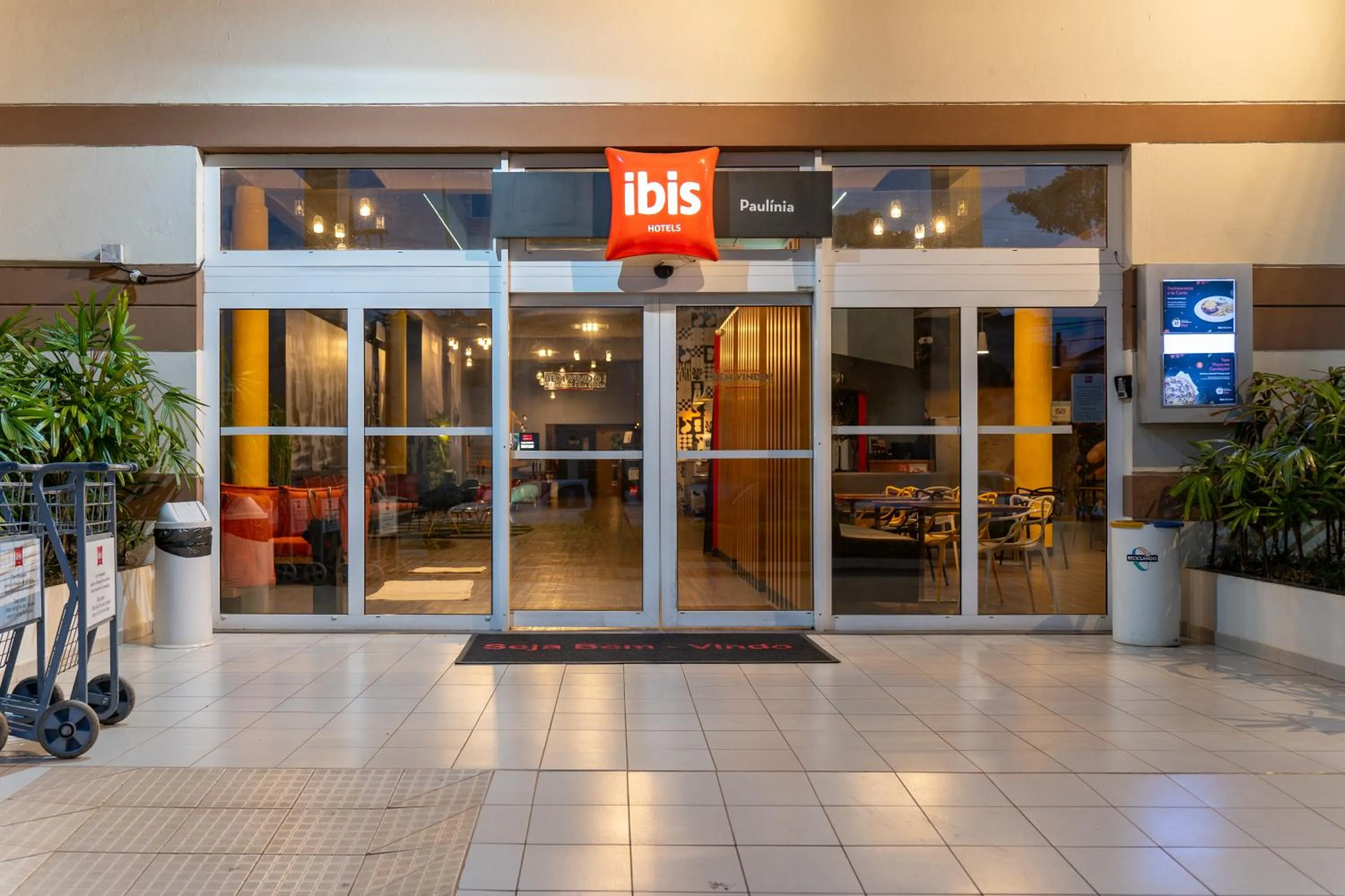Property building in ibis Paulinia