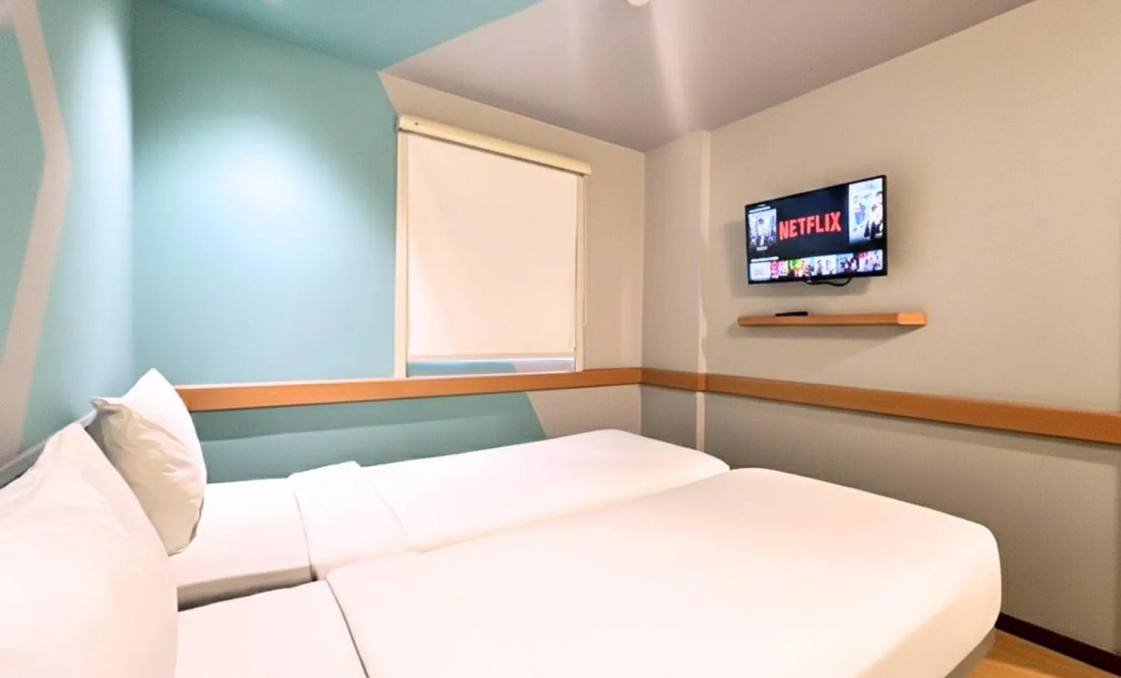 Bedroom, Bed in Ibis Budget Jakarta Airport