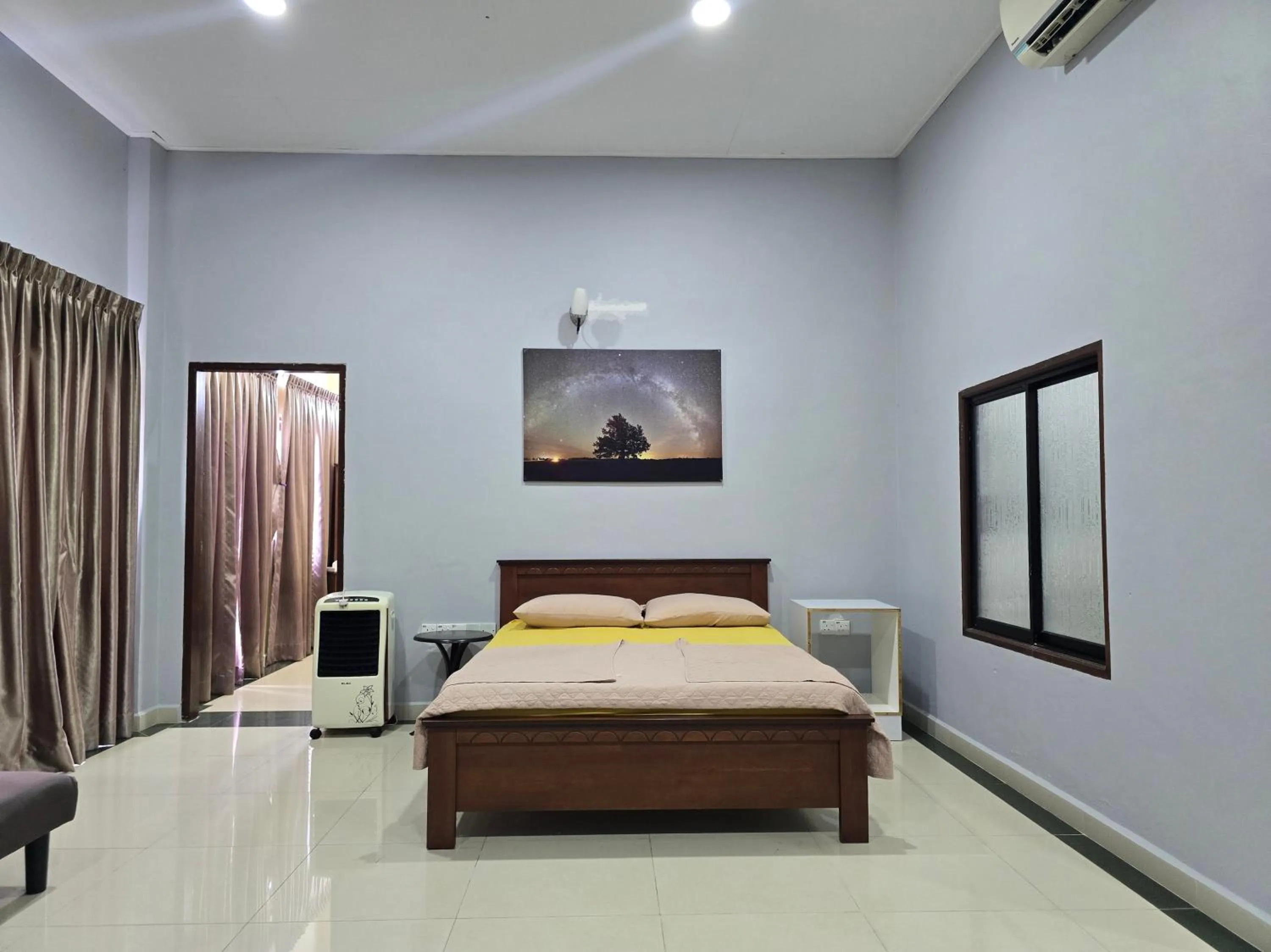 Bedroom in Hotel O Villa Impiana