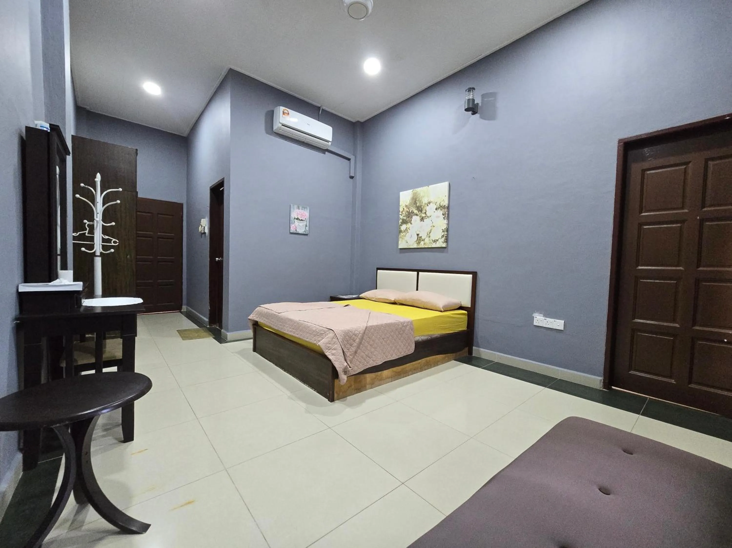 Bedroom in Hotel O Villa Impiana