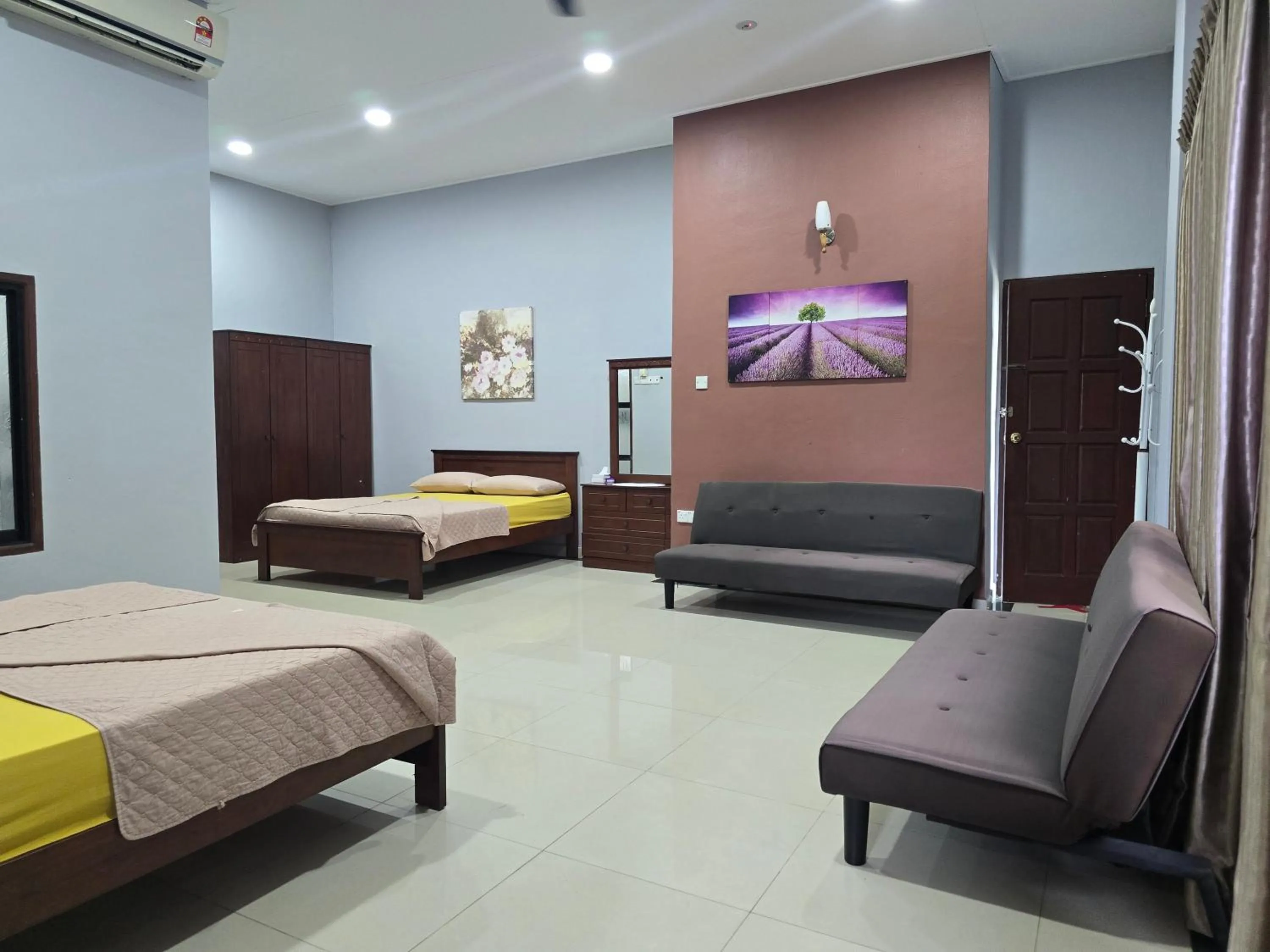 Bedroom in Hotel O Villa Impiana