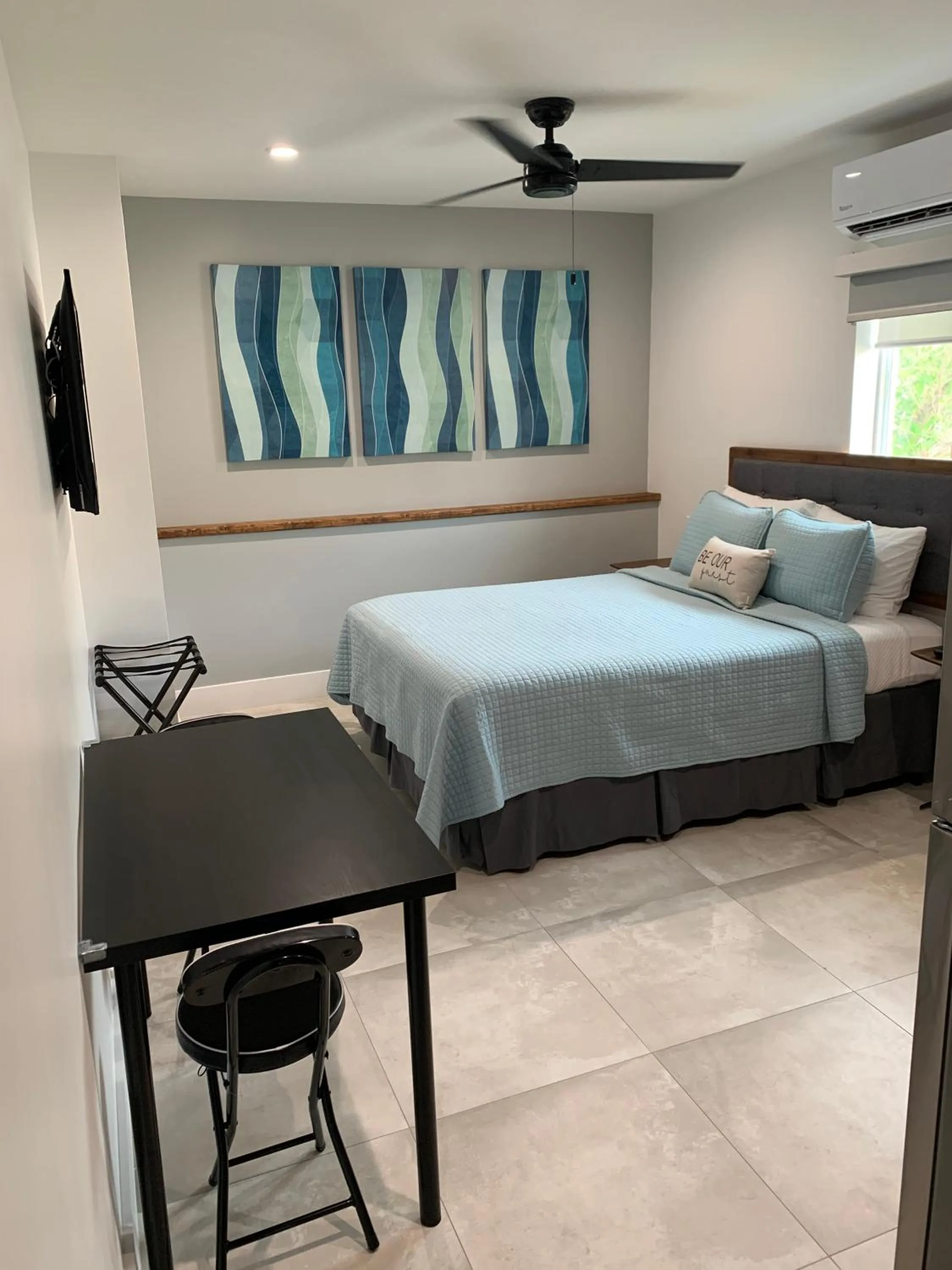 Bed in Ocean Villas of Deerfield