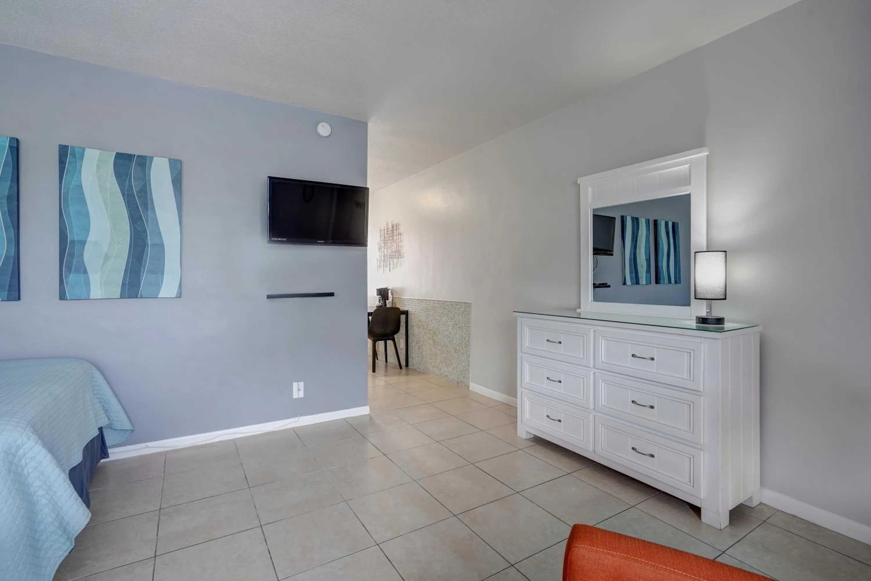 Bed in Ocean Villas of Deerfield