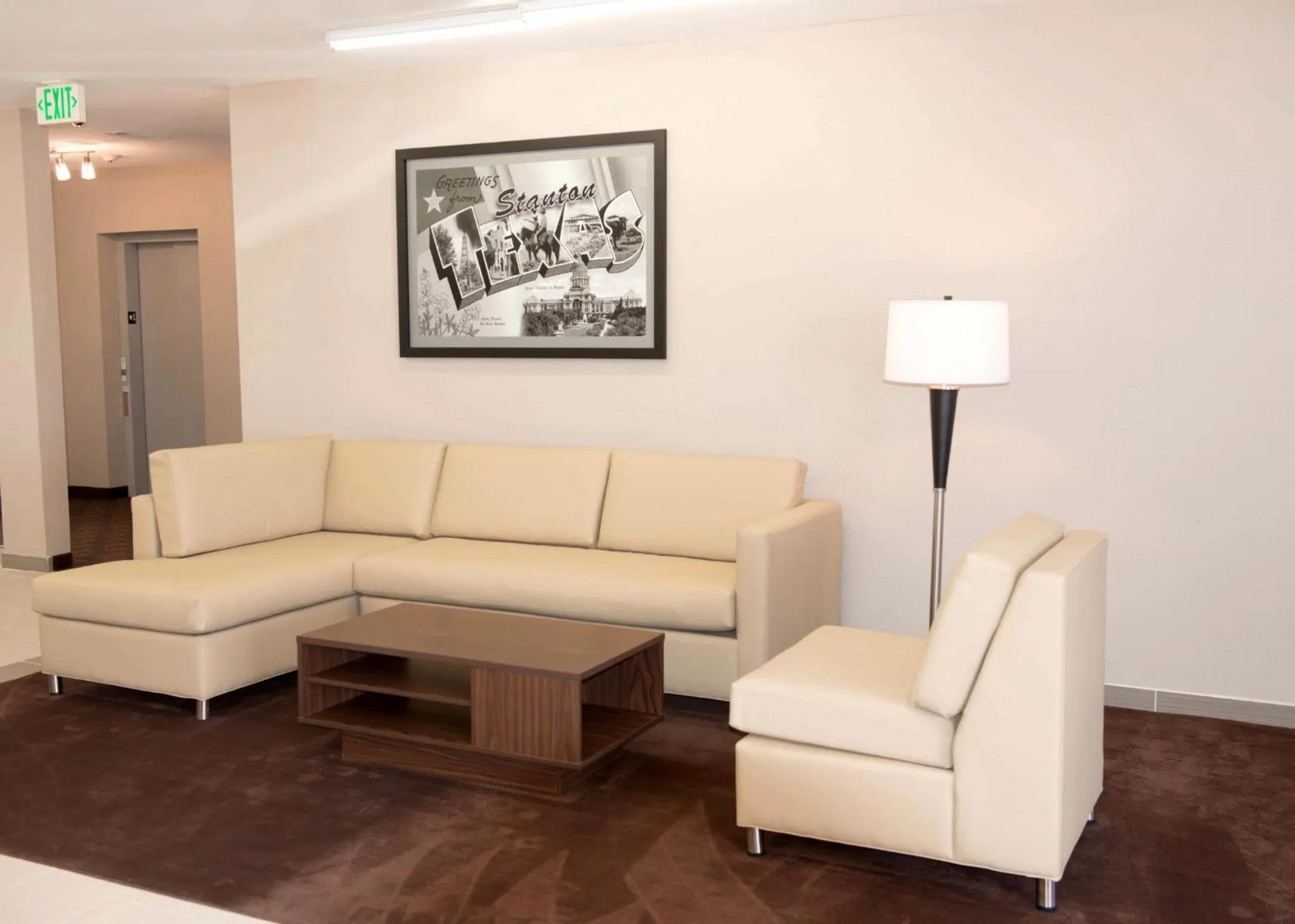 Super 8 by Wyndham Stanton