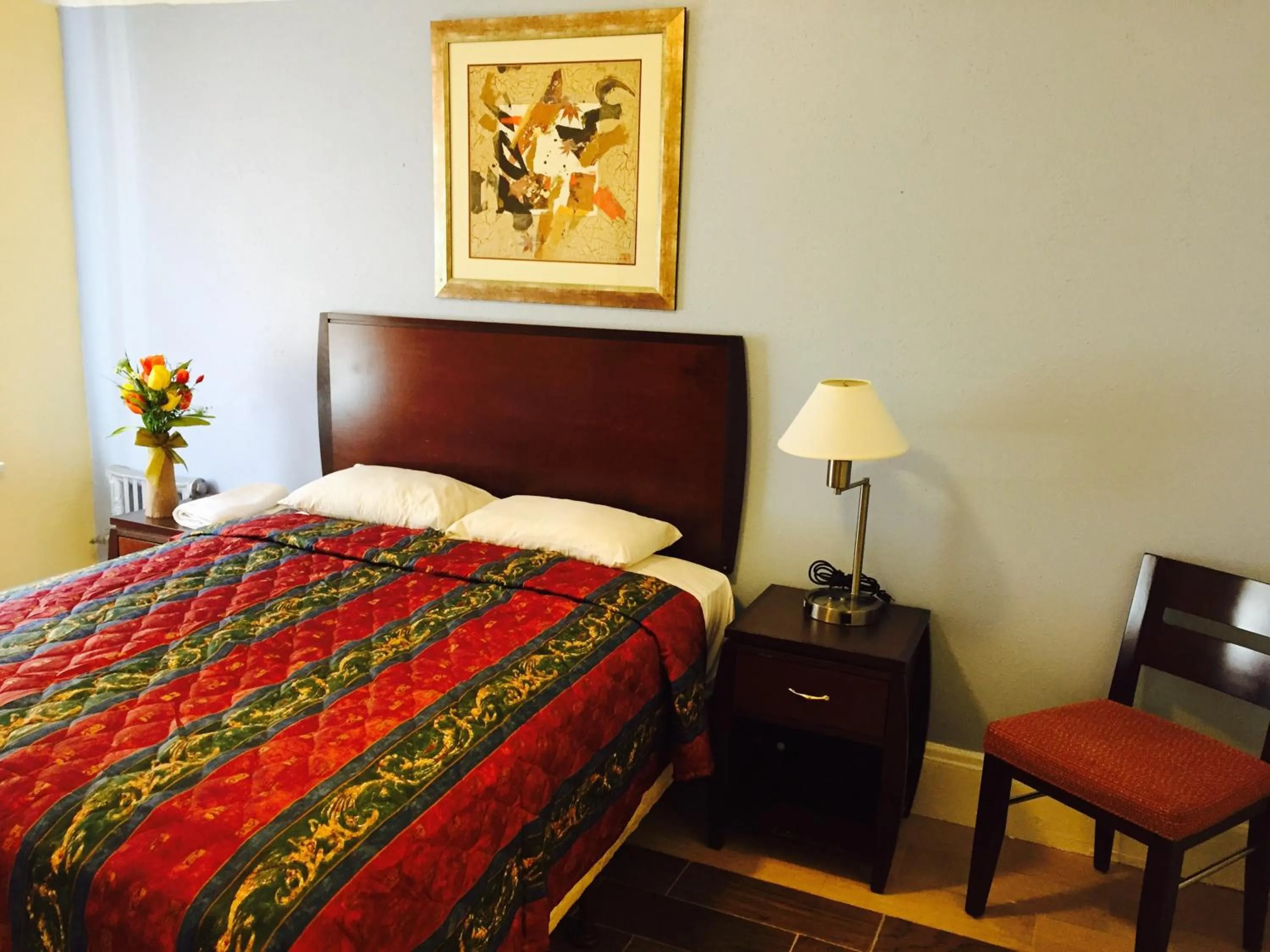 Bed in Aldrich Hotel