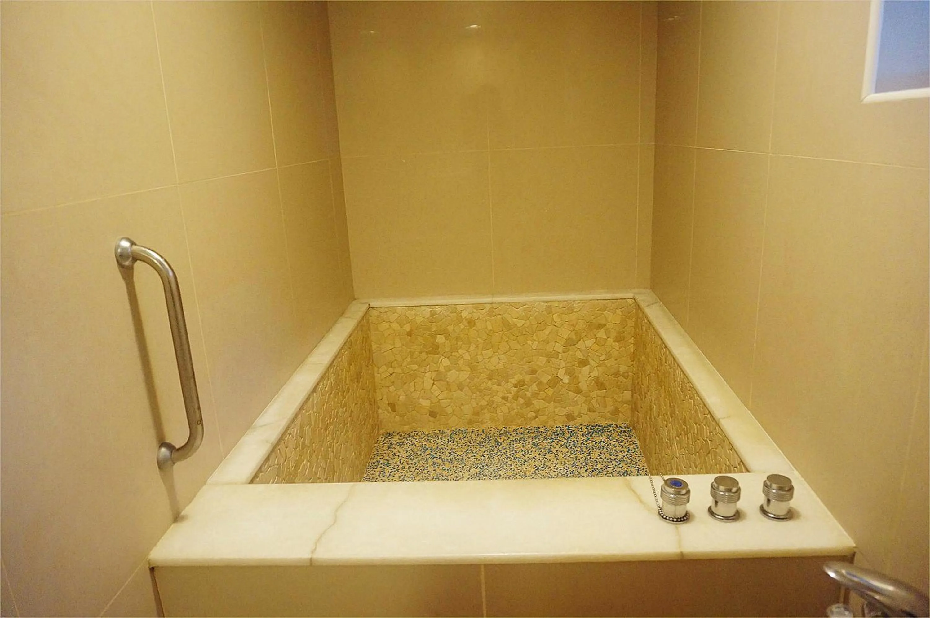 Bathroom in Every Day Hot Spring Hotel