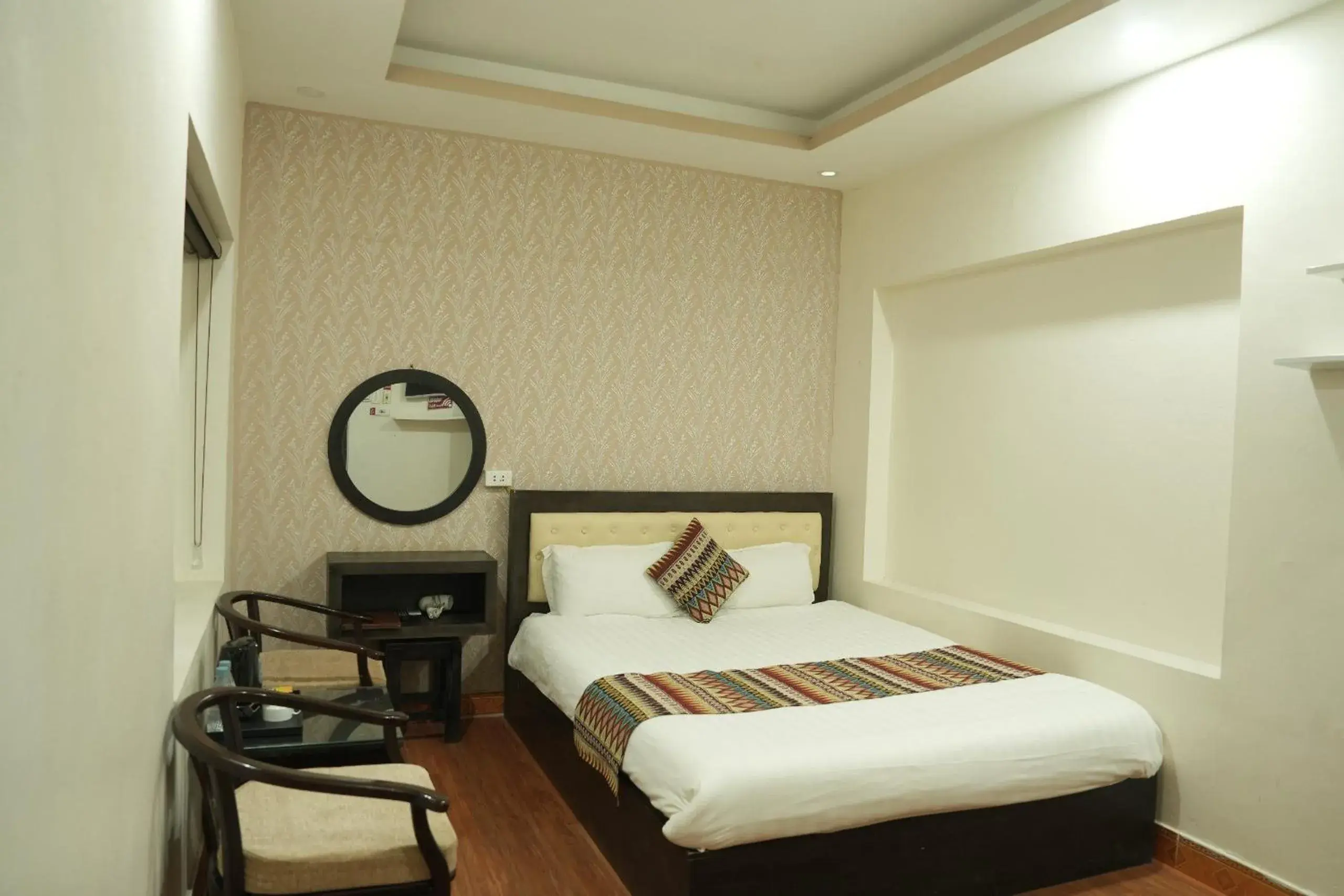 Standard Double Room in Phuong Nam Hotel Standard Double Room in Phuong Nam Hotel