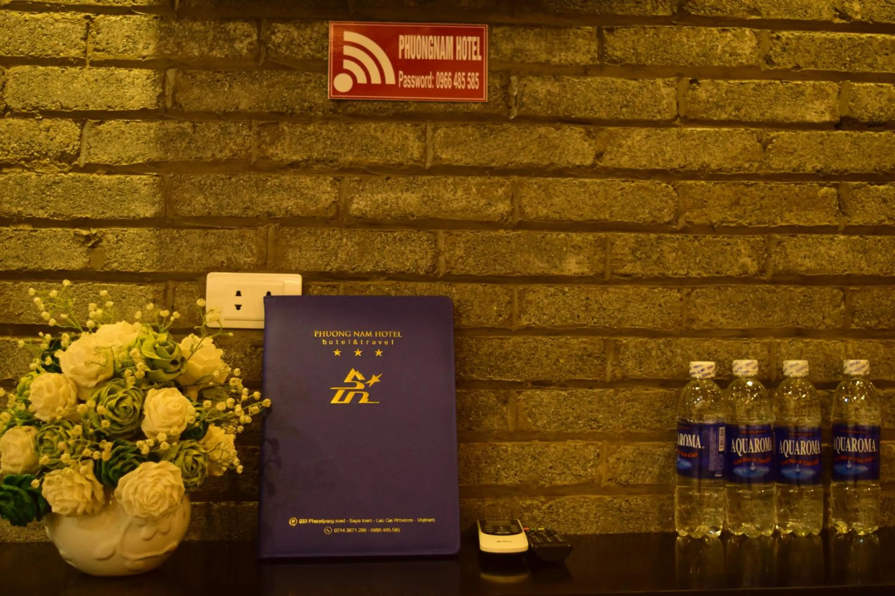 Decorative detail in Phuong Nam Hotel