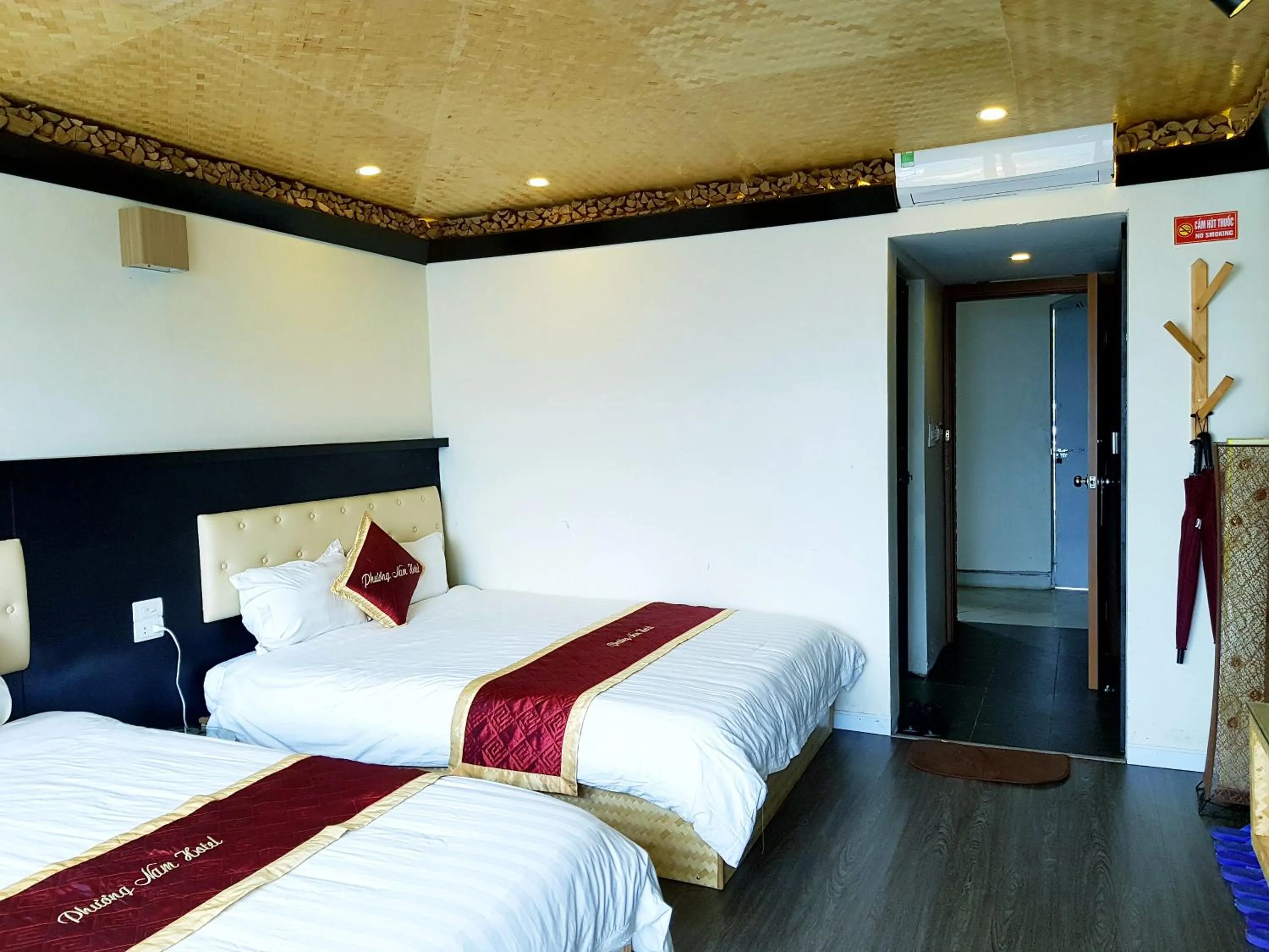 Photo of the whole room, Bed in Phuong Nam Hotel