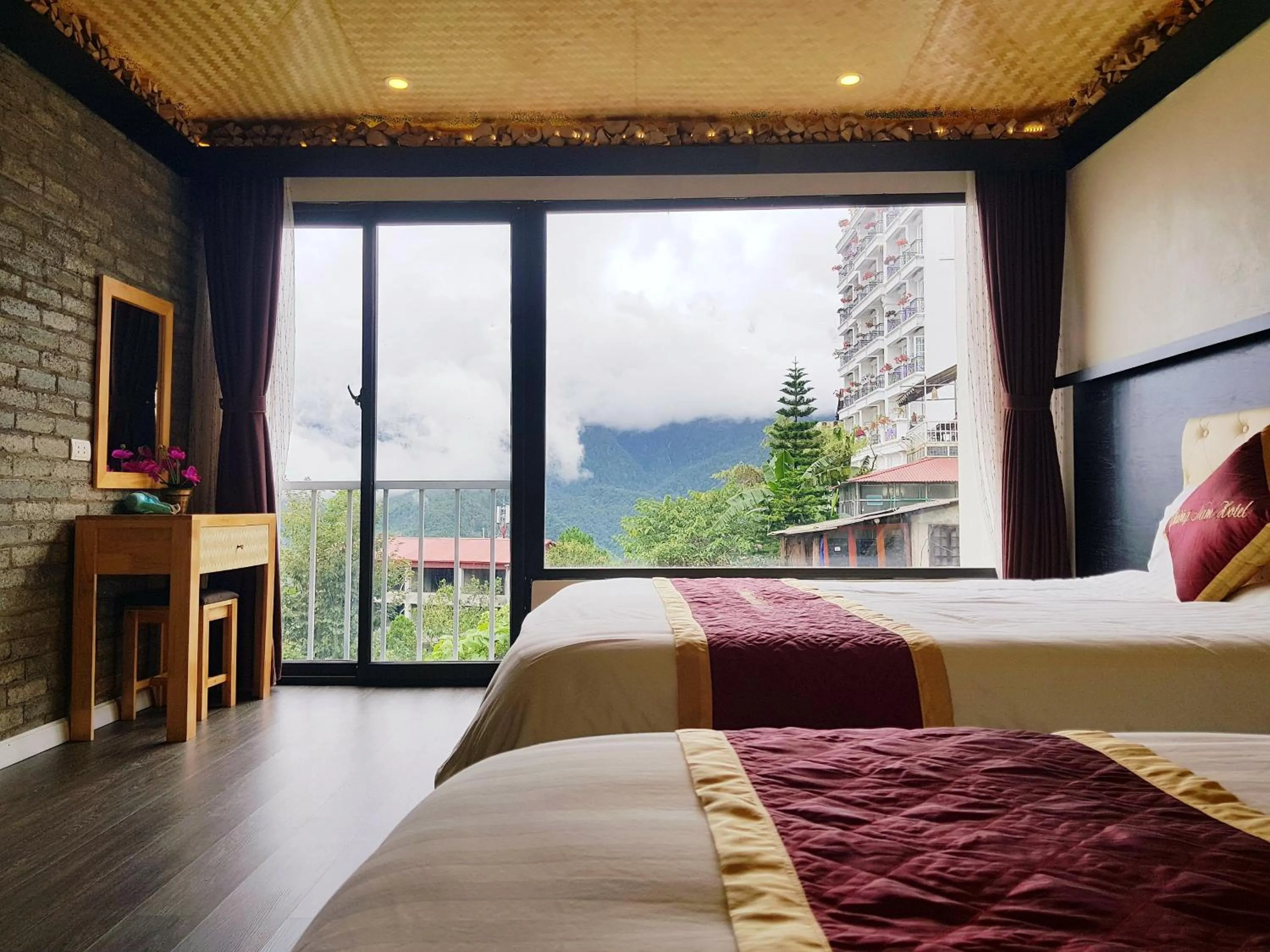 Photo of the whole room, Bed in Phuong Nam Hotel