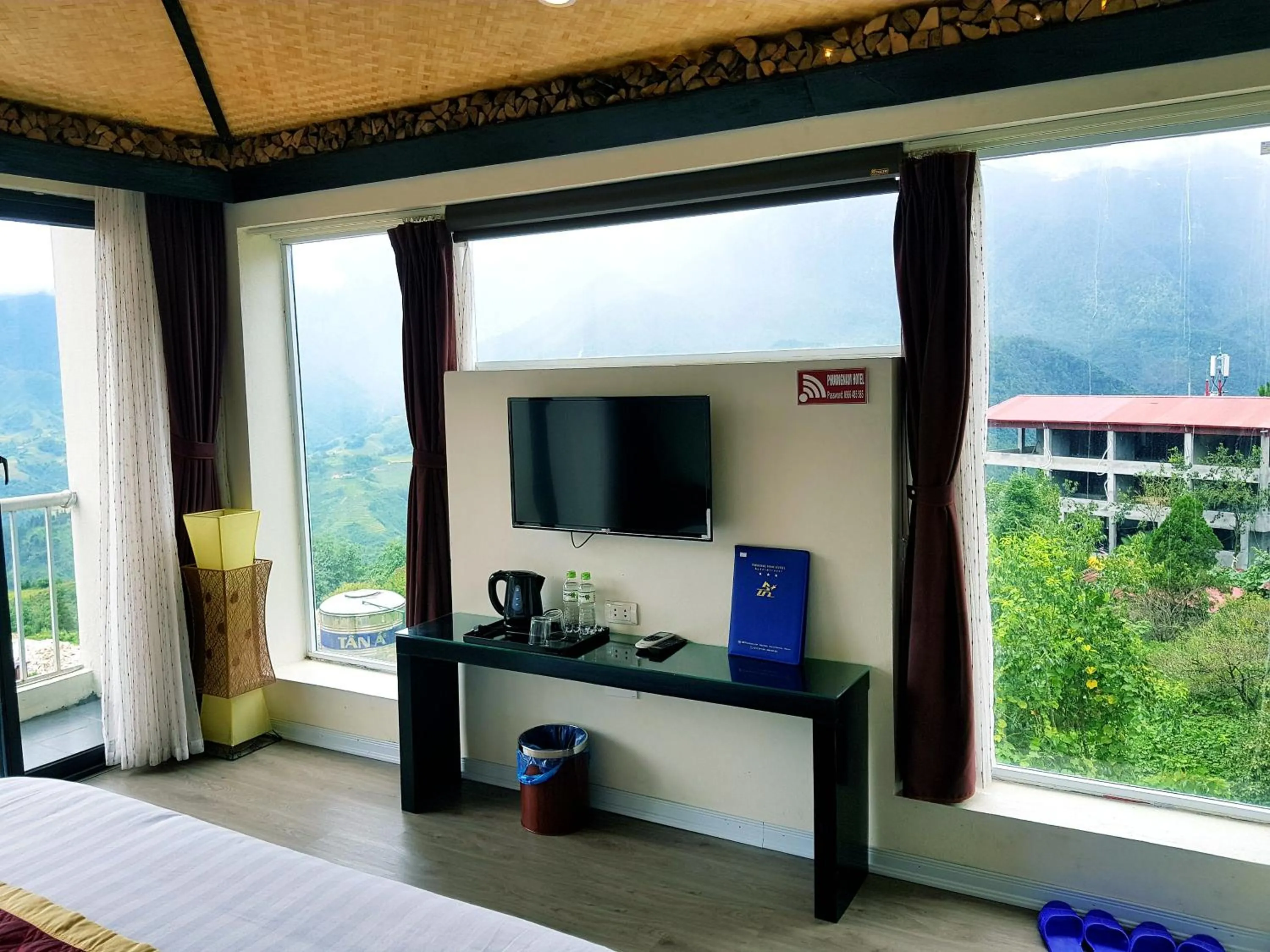 Photo of the whole room in Phuong Nam Hotel