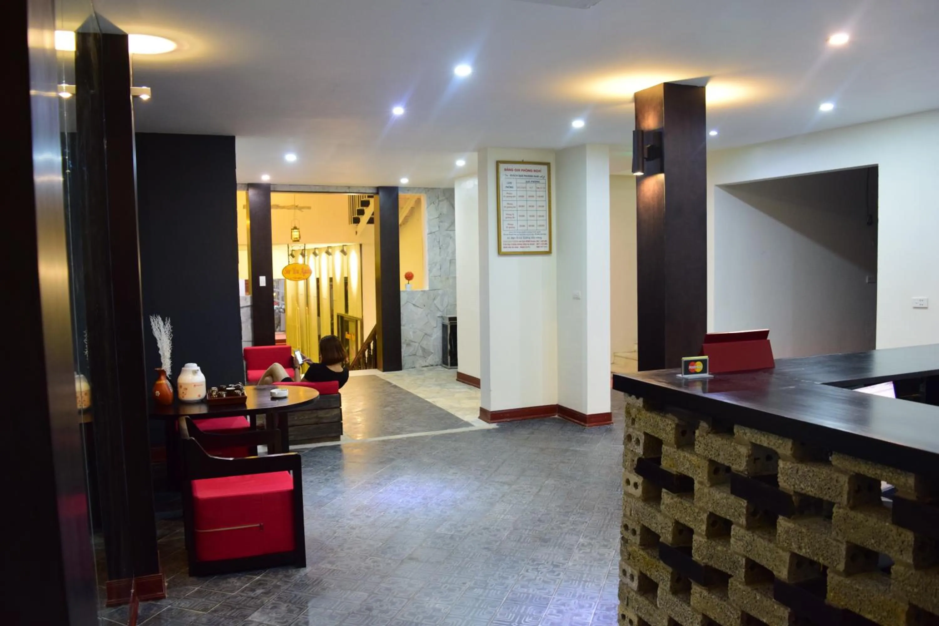 Communal lounge/ TV room in Phuong Nam Hotel