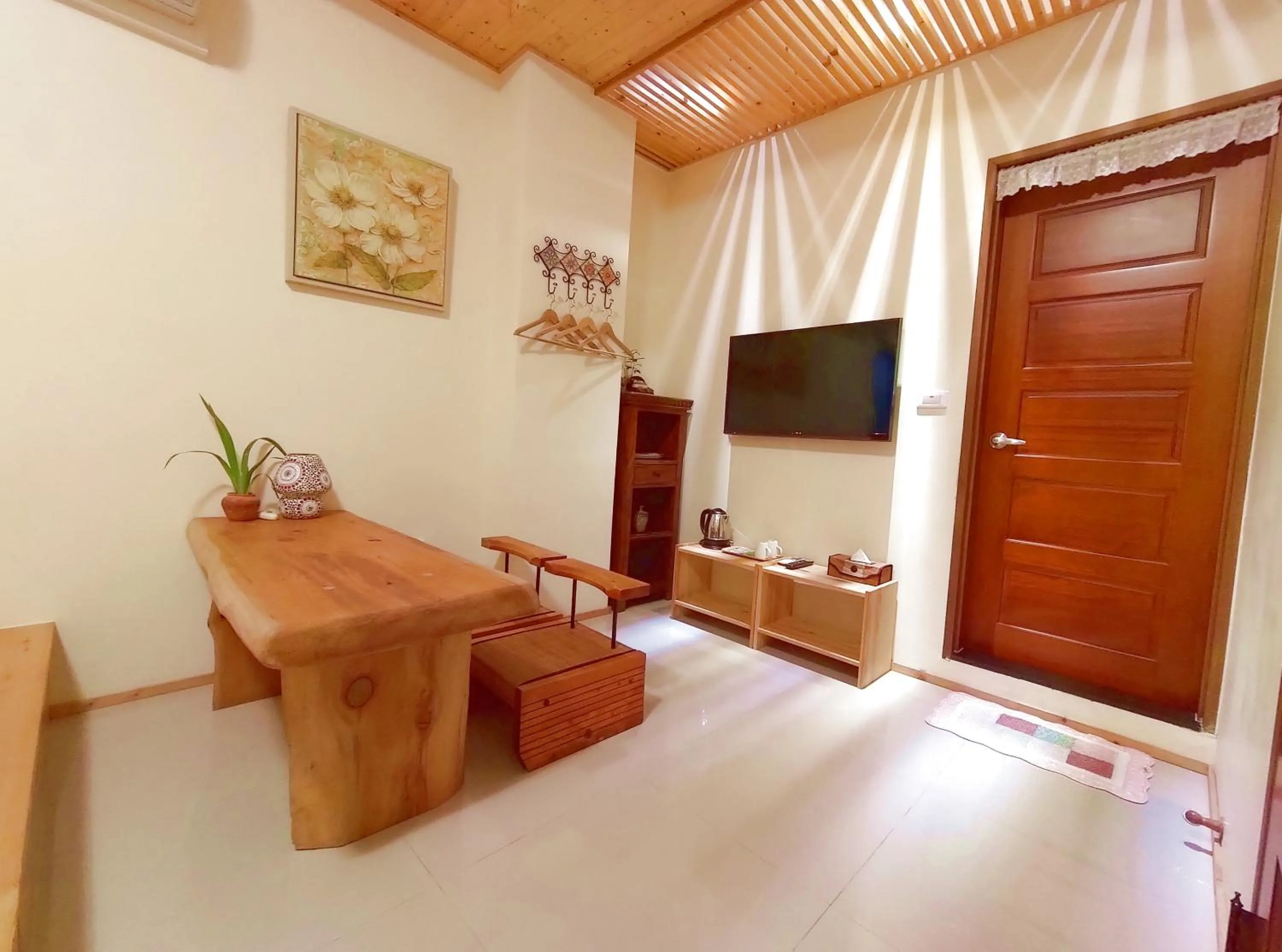 TV and multimedia in Jiaoxi Song Tian B&B