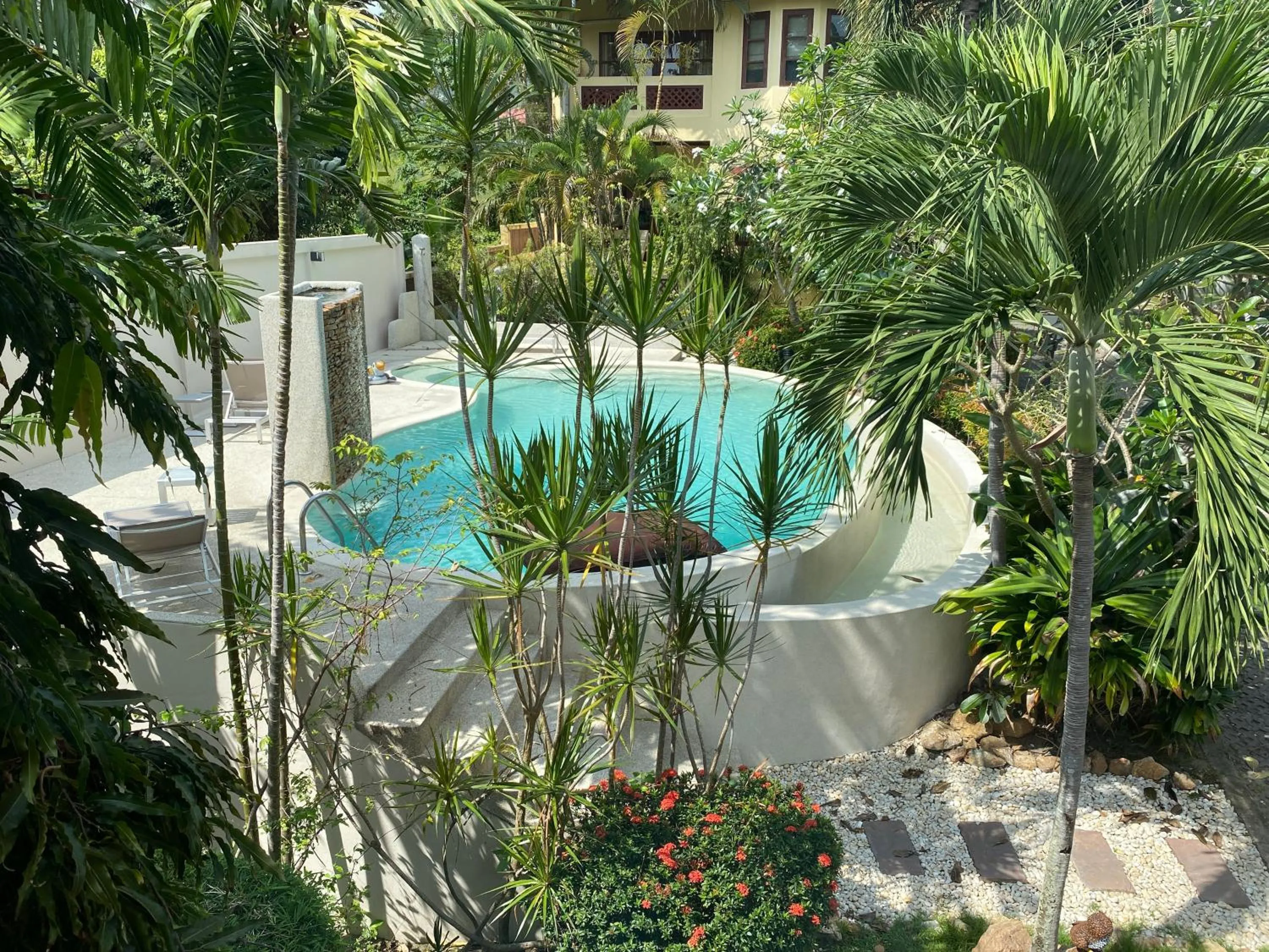 Swimming pool in Samui Green Life