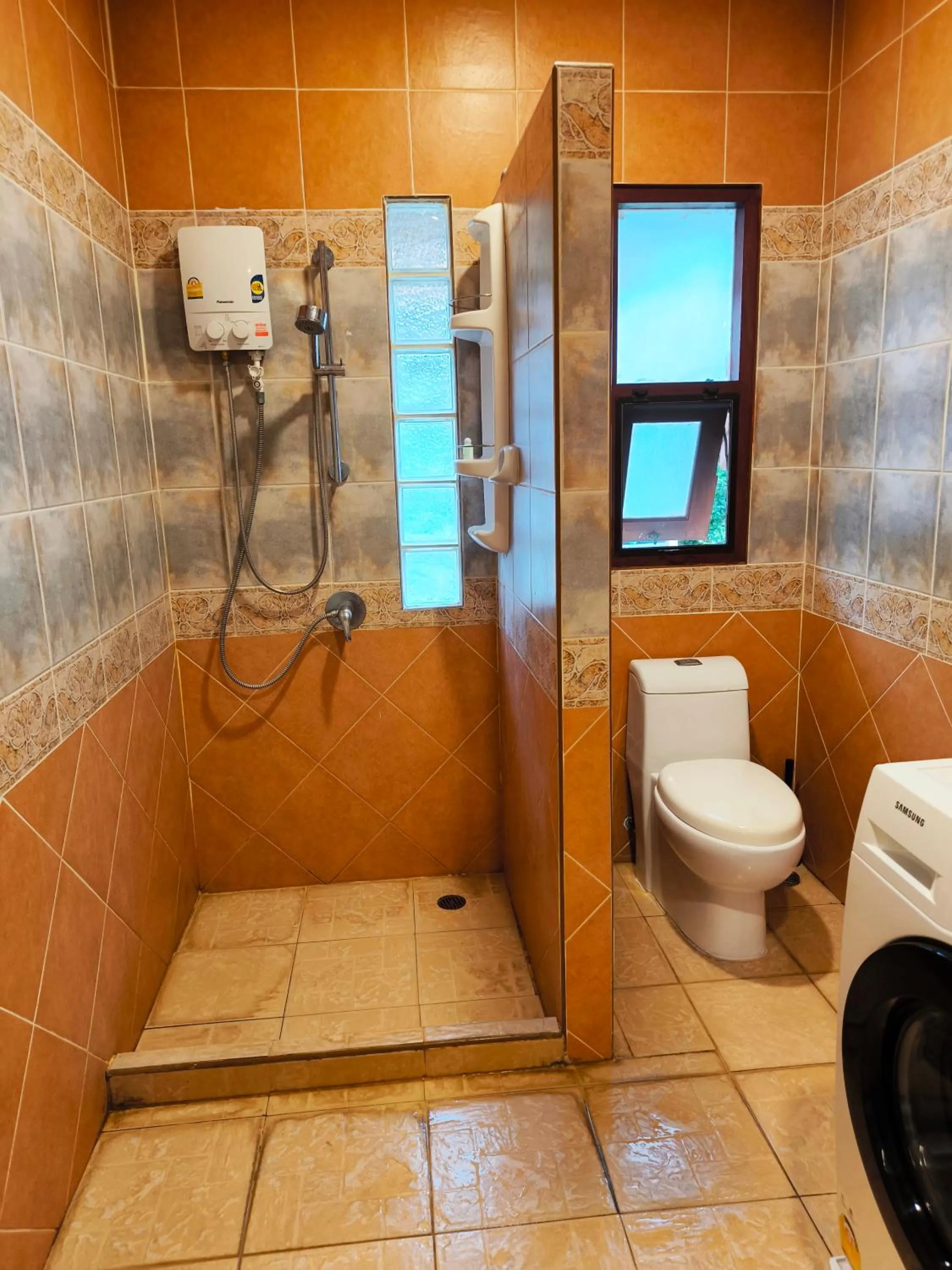 Shower in Samui Green Life