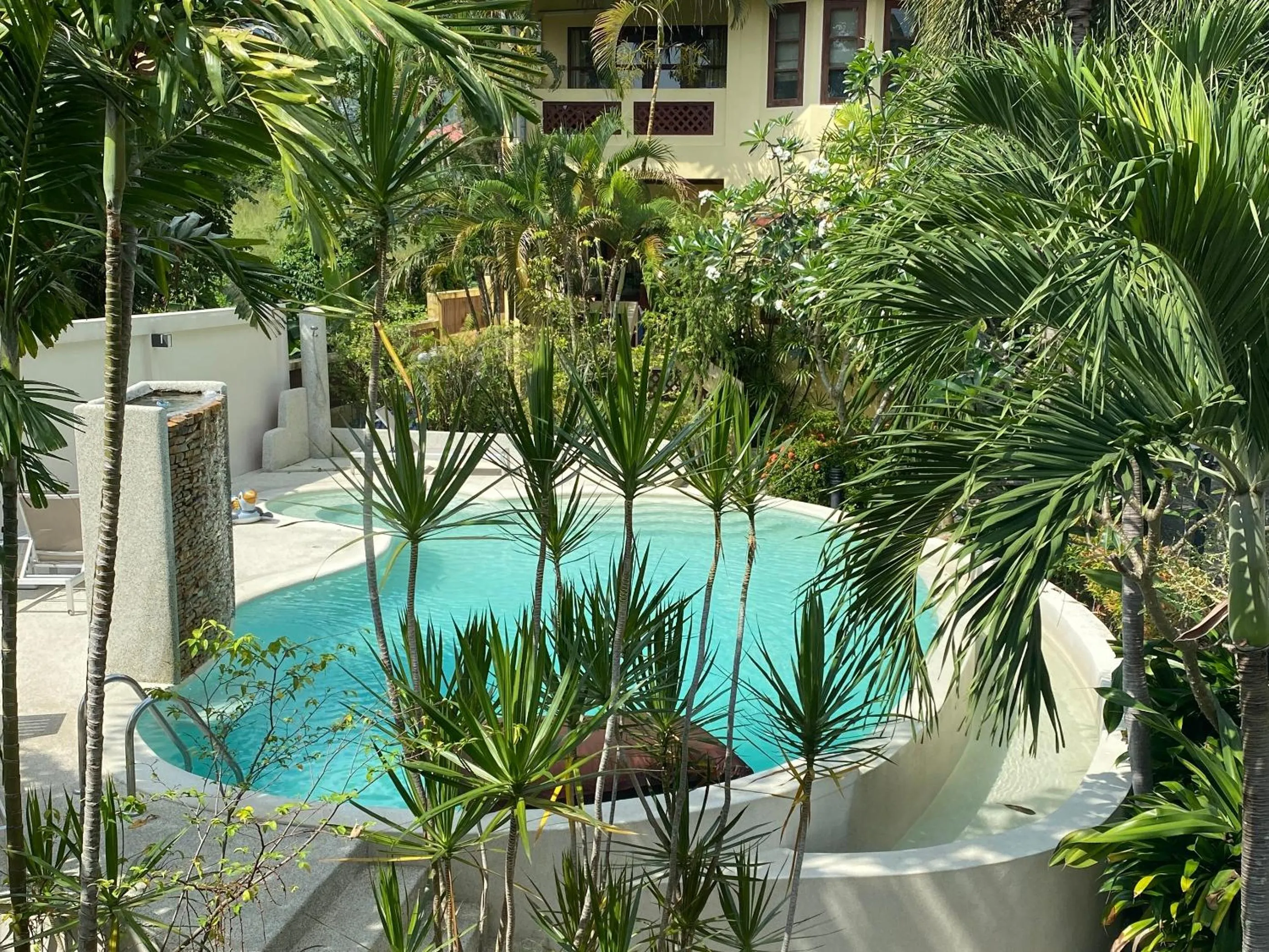 Swimming pool in Samui Green Life