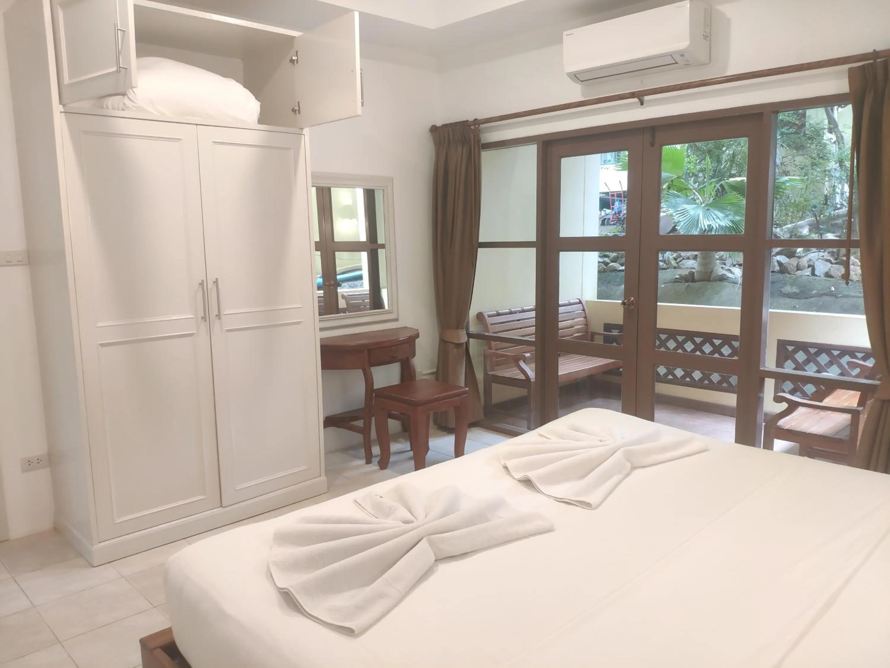 Bed in Samui Green Life