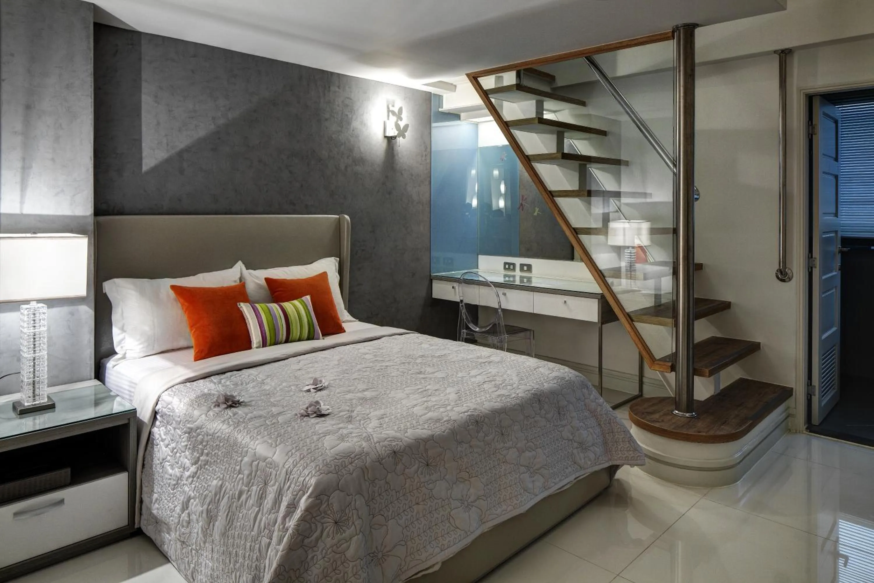 Bed in 花漾村聲民宿 歐舒丹洗沐 停車場