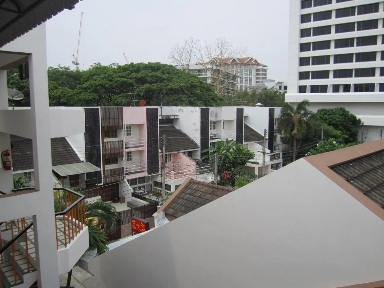 Neighbourhood in Dutch Guest้้house Chiang Mai
