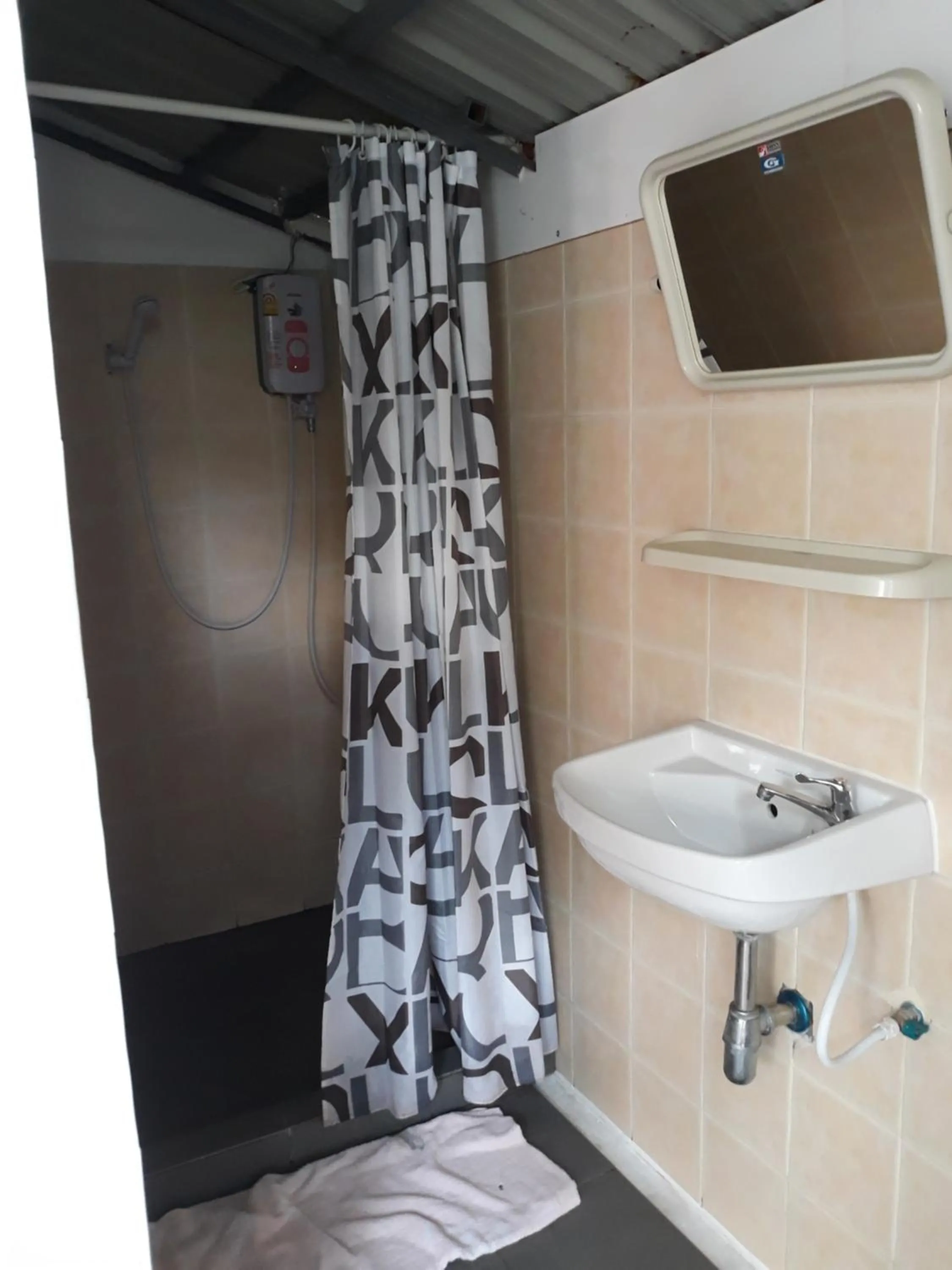 Bathroom in Dutch Guest้้house Chiang Mai