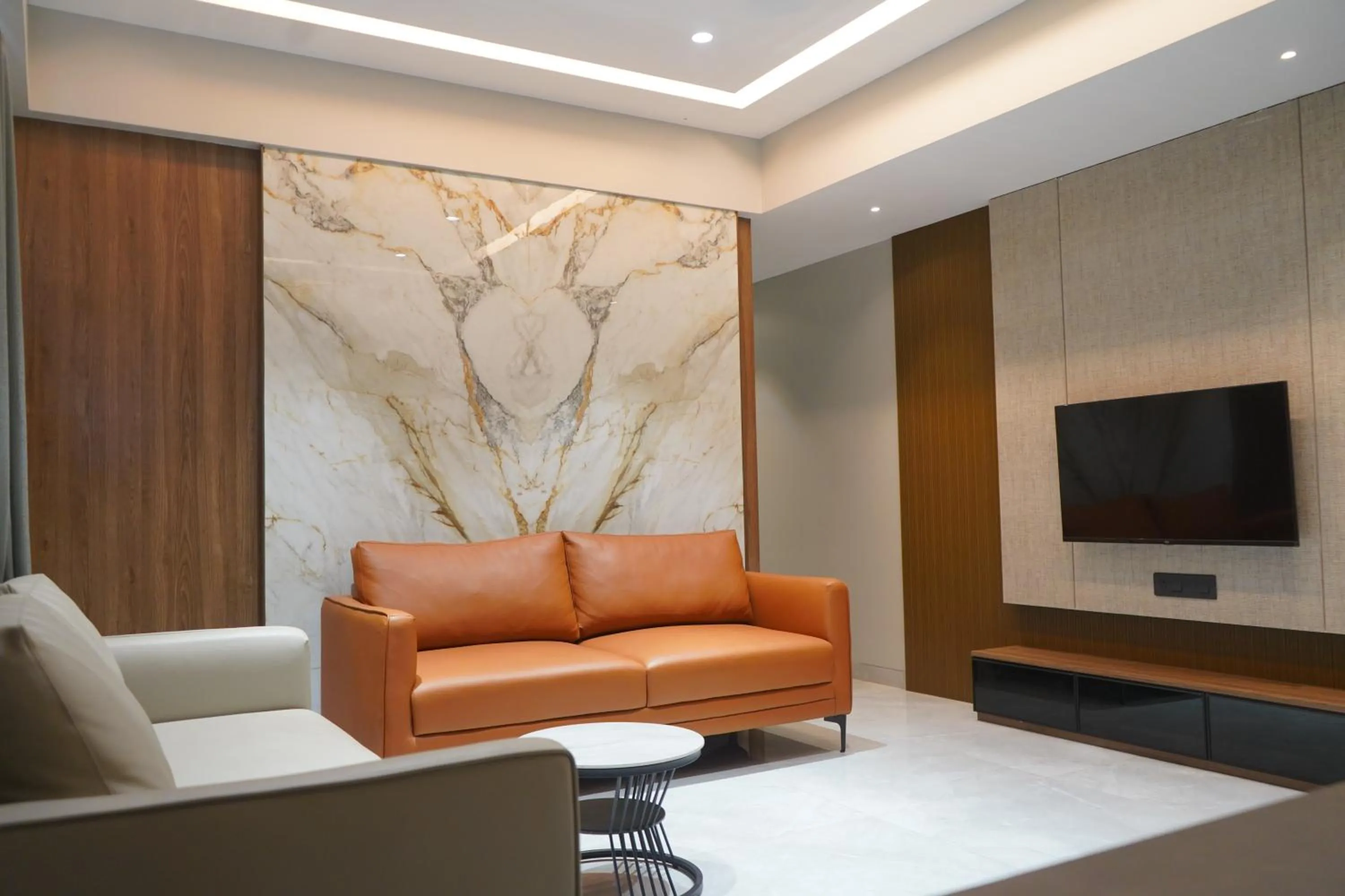 TV and multimedia in Abssolute Homtel - Rooms & Suites