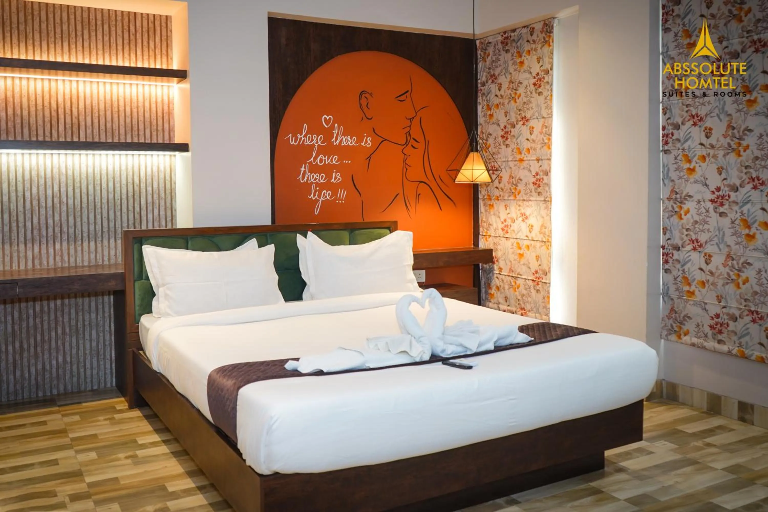 Bed in Abssolute Homtel - Rooms & Suites