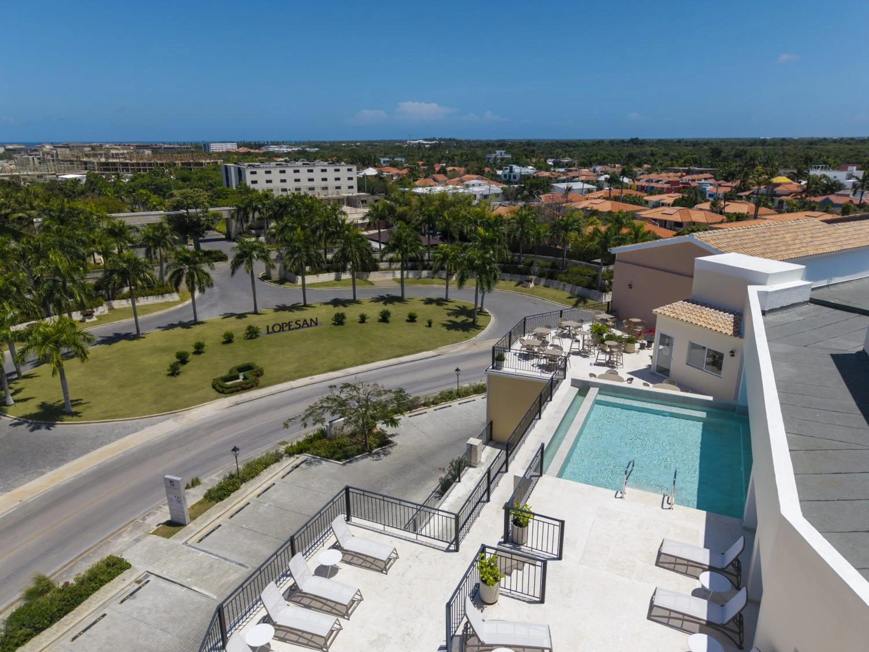 Swimming pool in Reserva Real by Harper