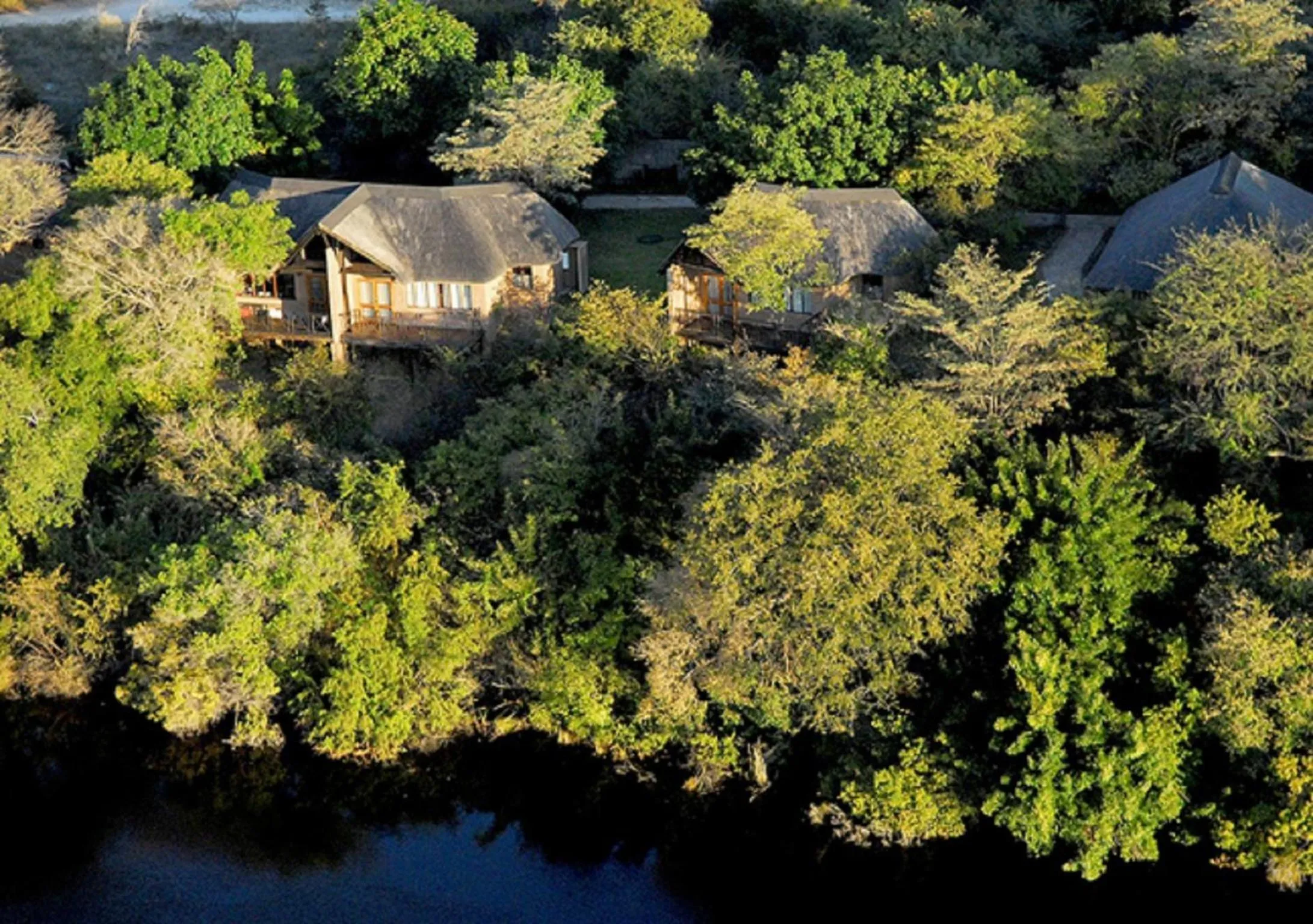 Property building in Gondwana Namushasha River Lodge