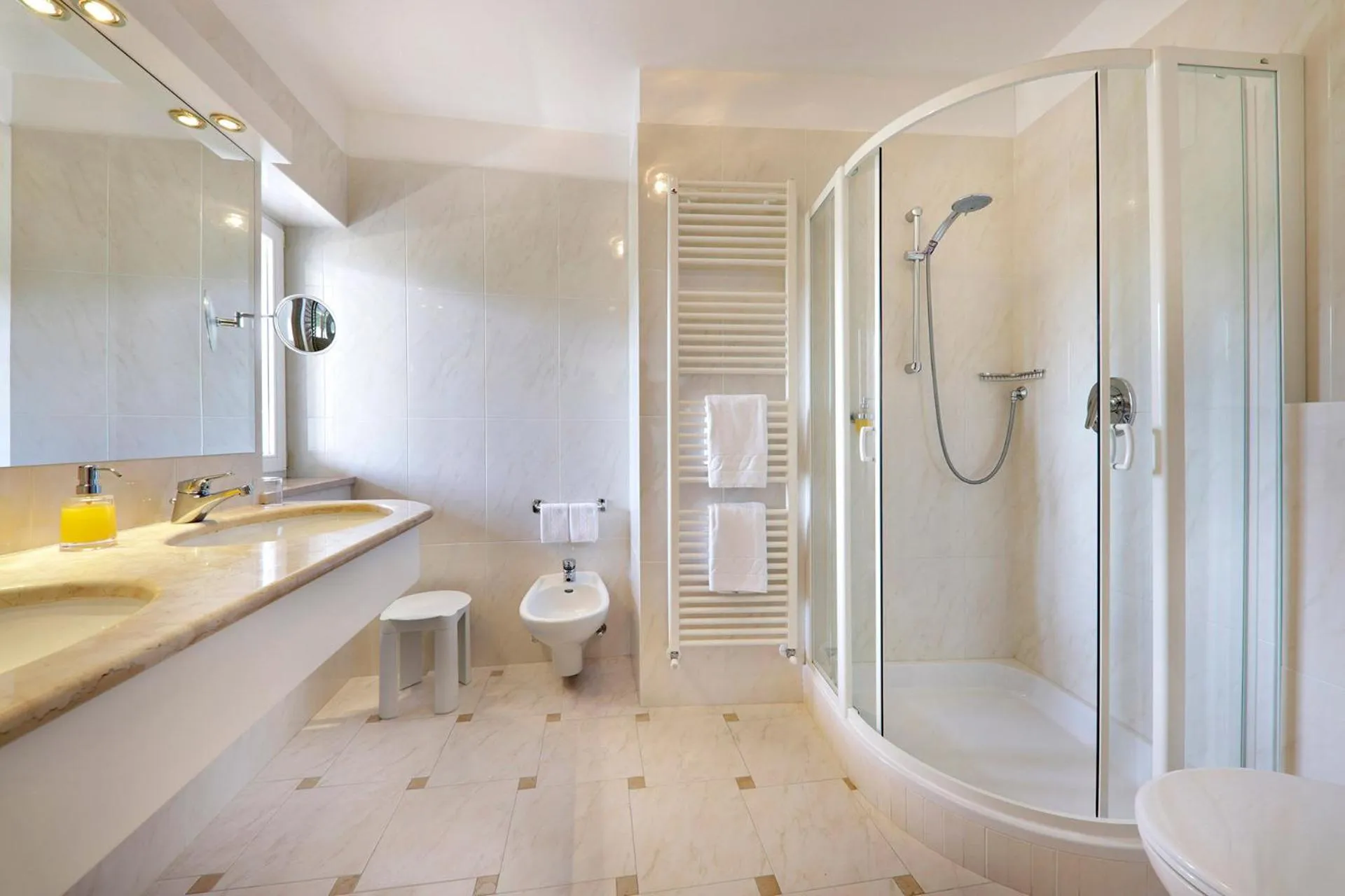 Bathroom in Hotel Mühle Mayer