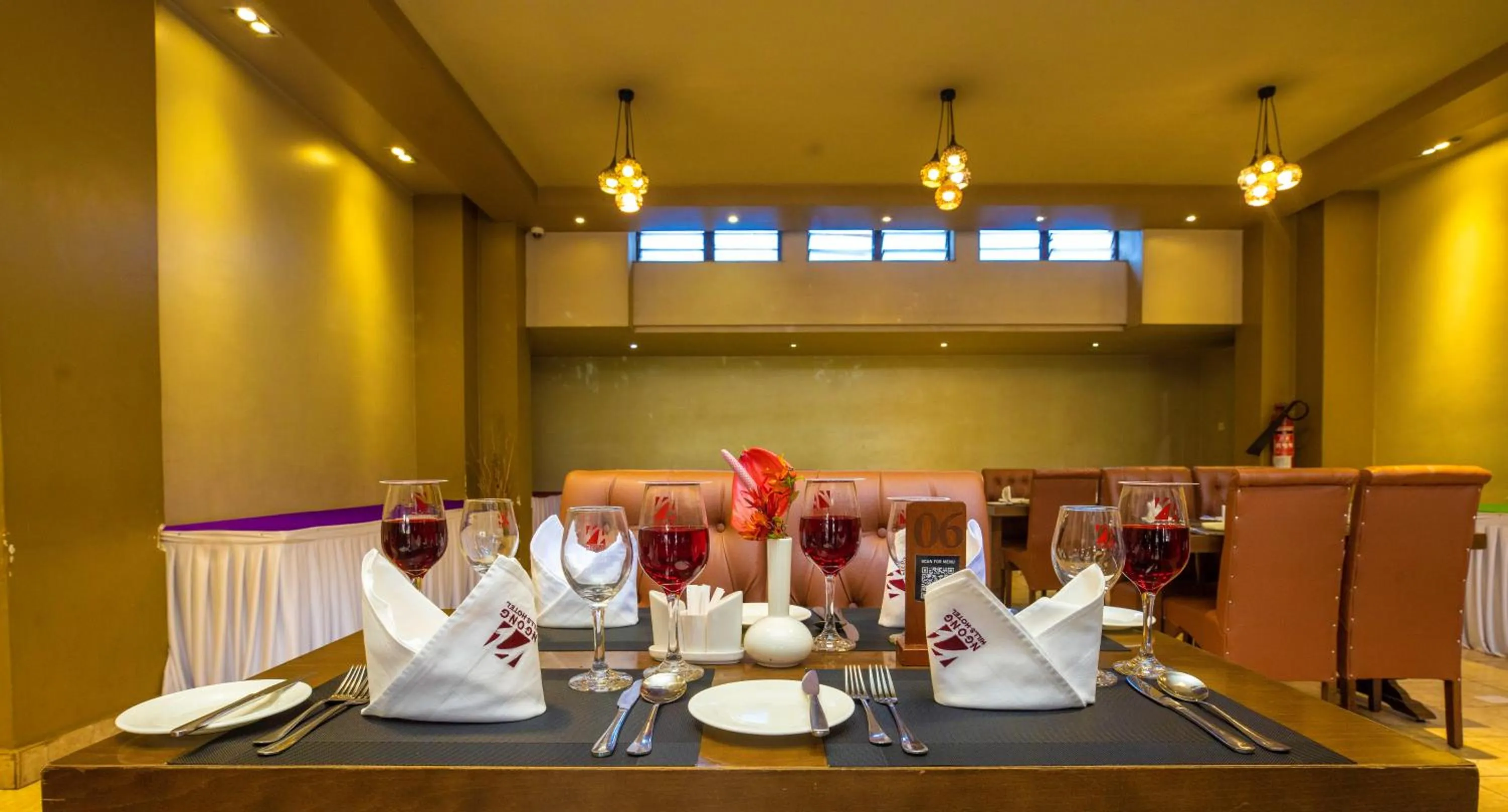 Restaurant/places to eat in Ngong Hills Hotel