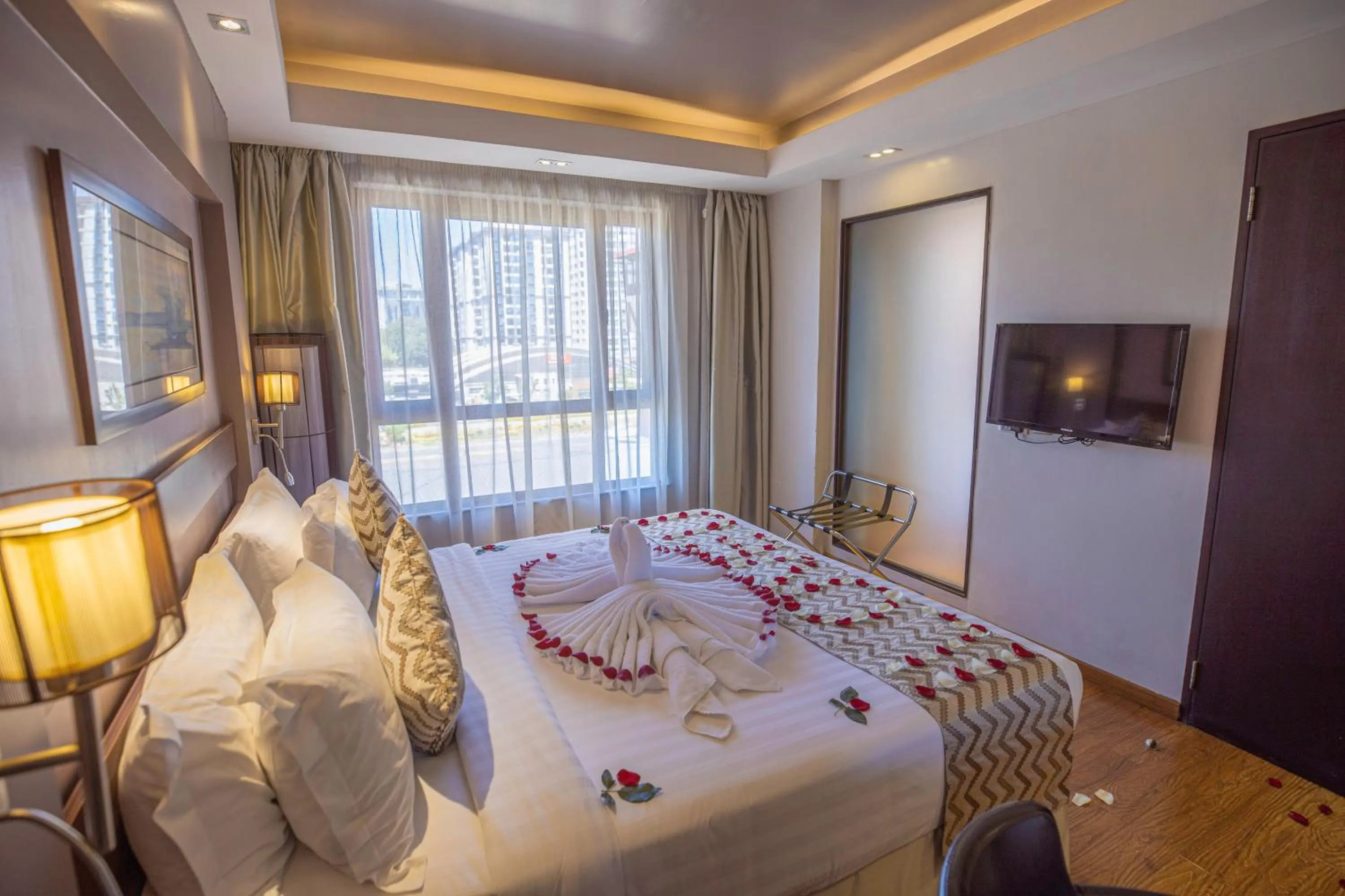 Bedroom, Bed in Ngong Hills Hotel