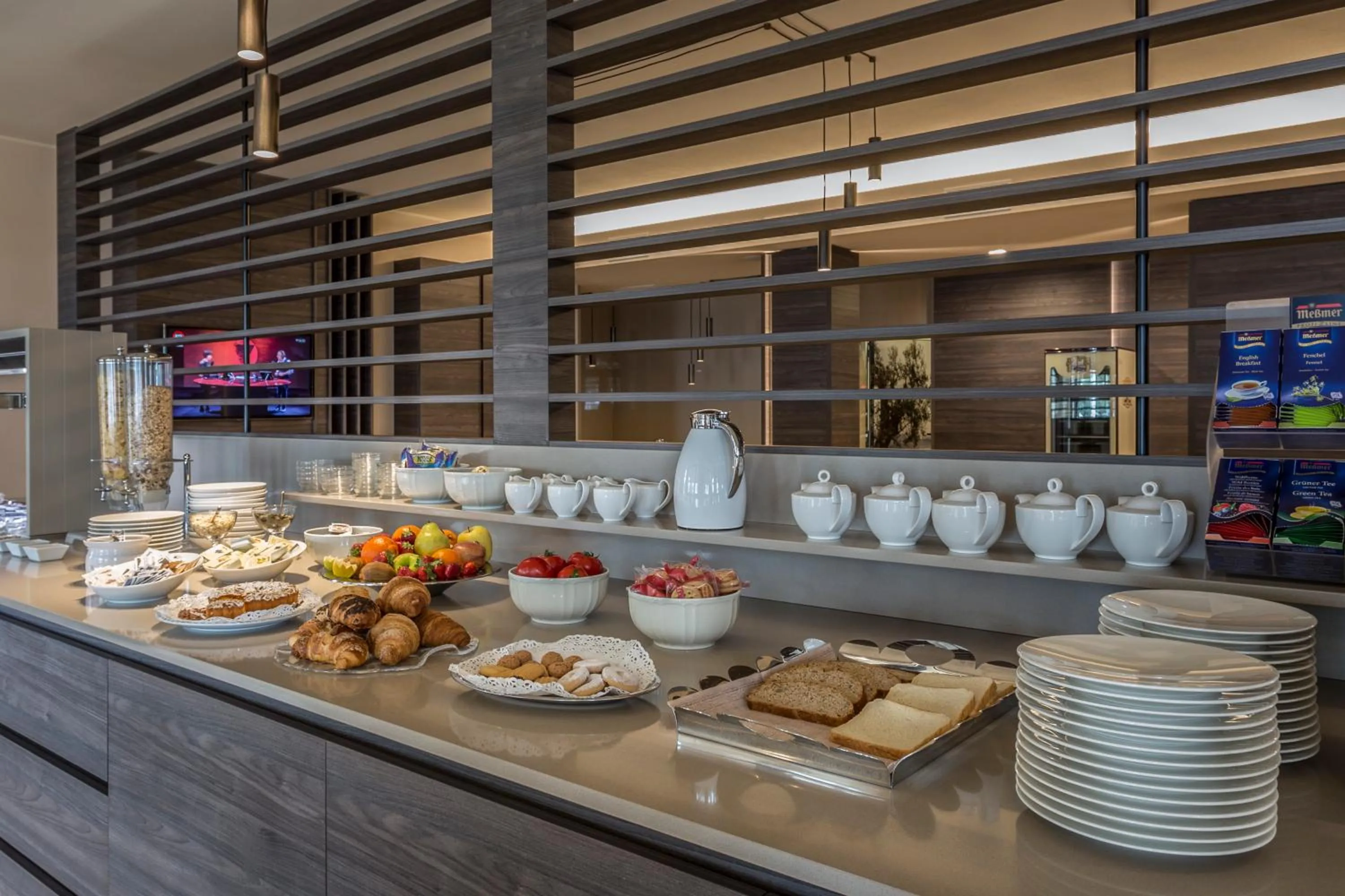 Food and drinks in Hotel Veronesi