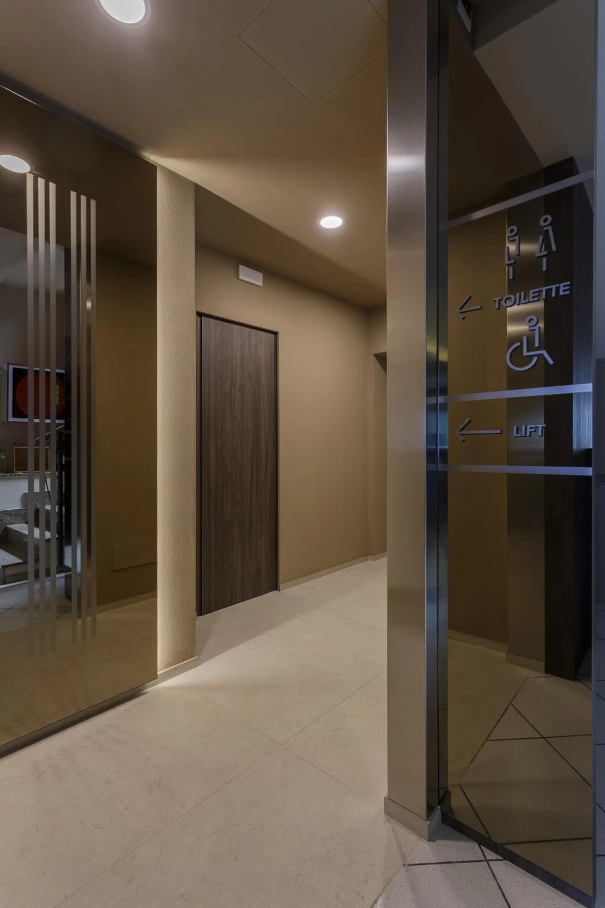 elevator in Hotel Veronesi
