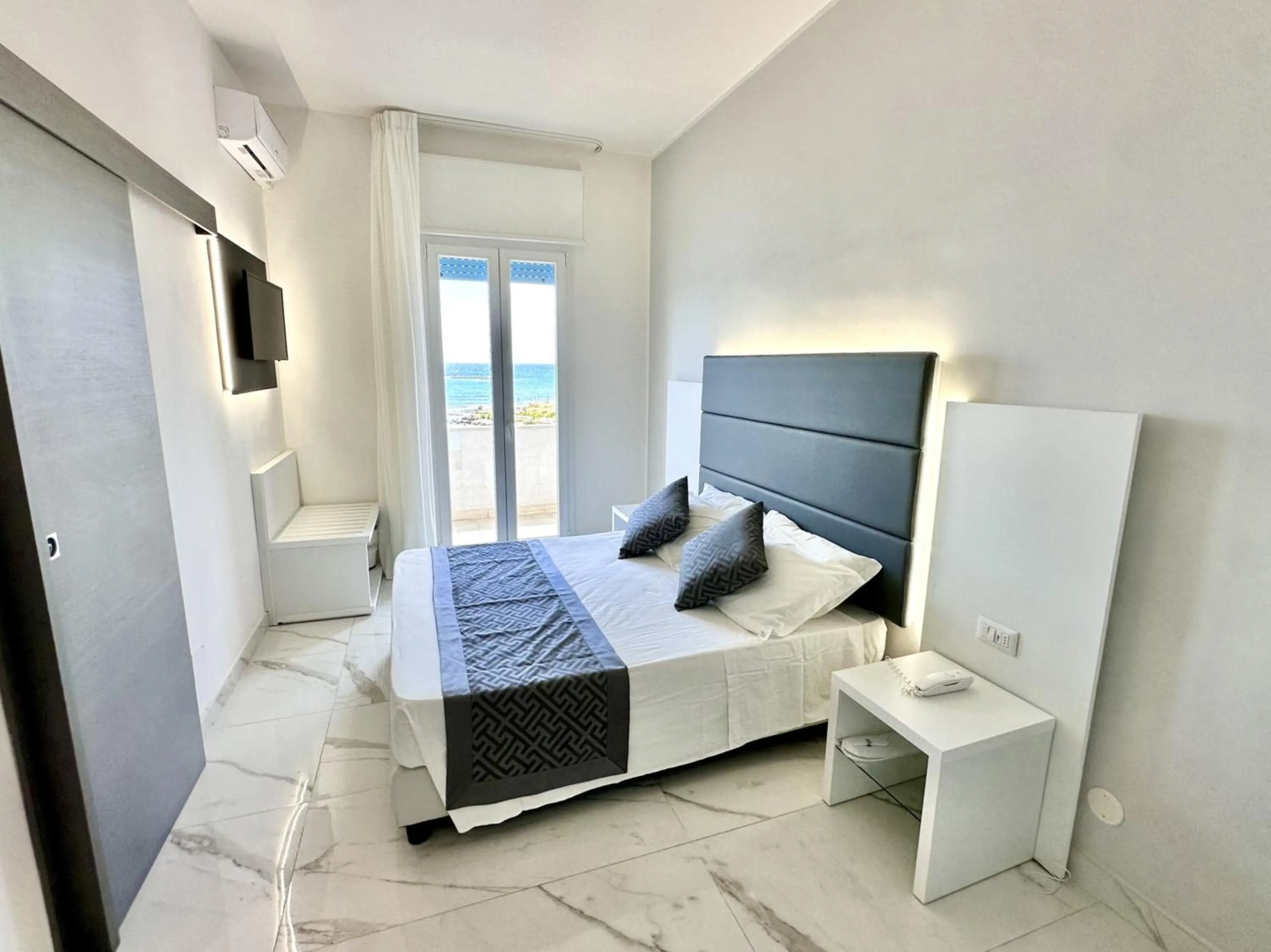 Bedroom in Hotel Blu