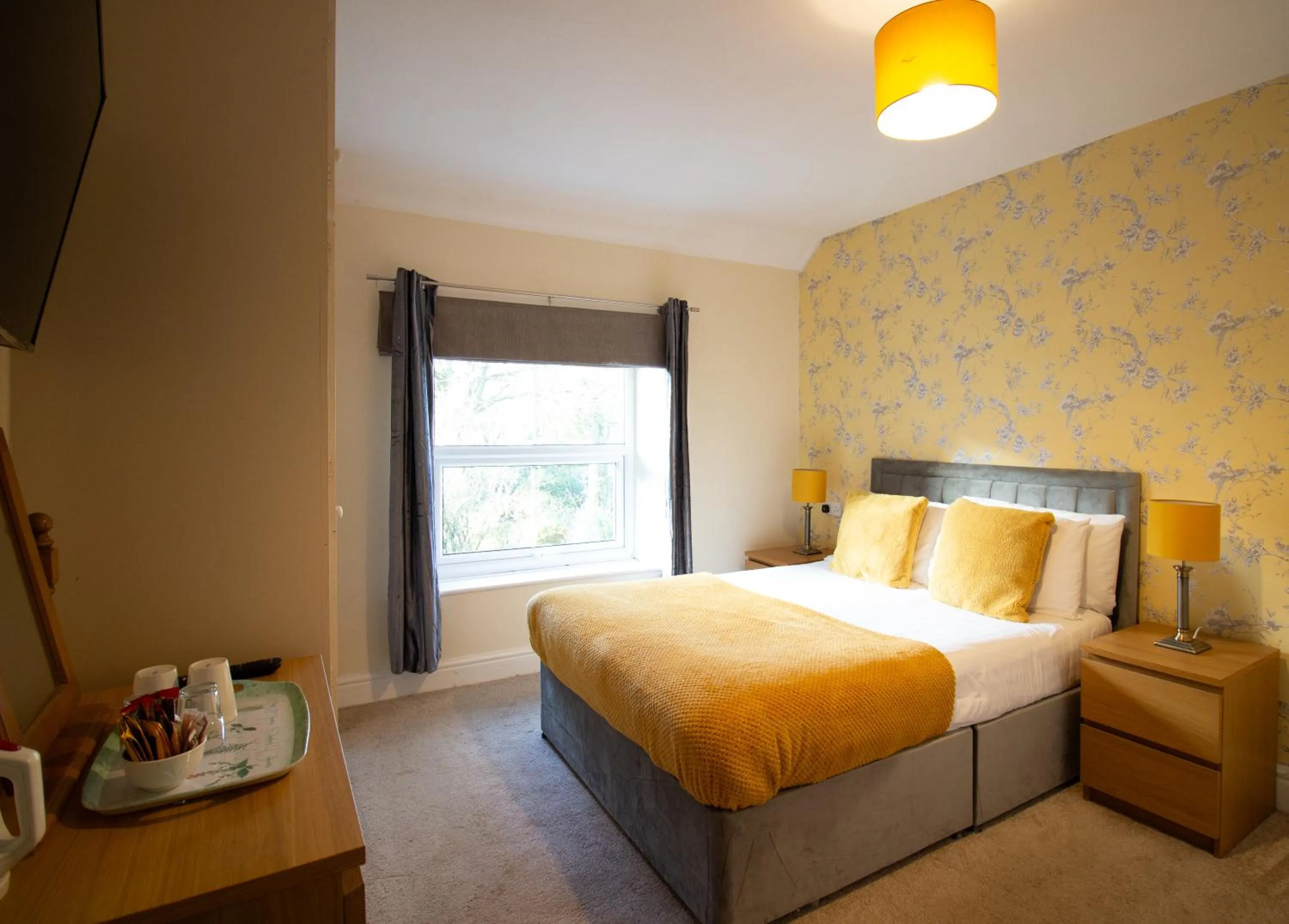 Bedroom, Bed in Newton House Hotel