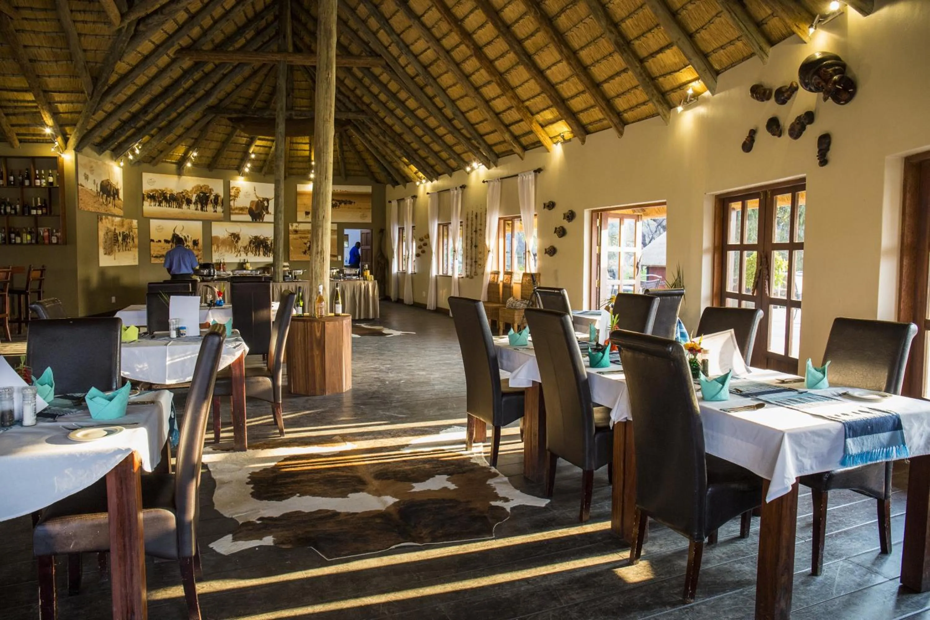 Dining area in Gondwana Hakusembe River Lodge