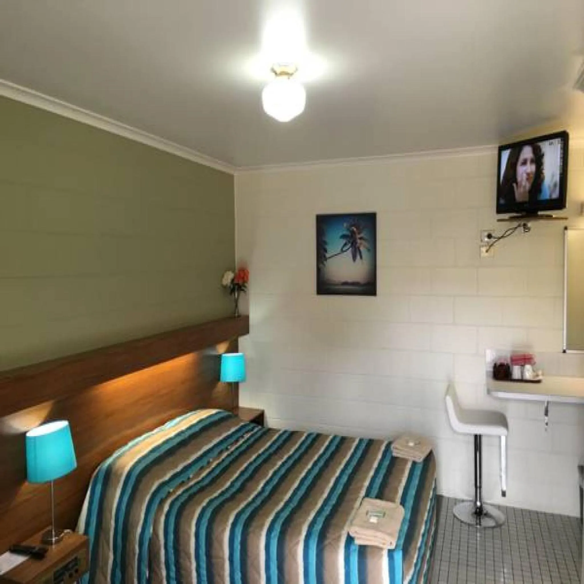 Bedroom, Bed in Albury Central Motel