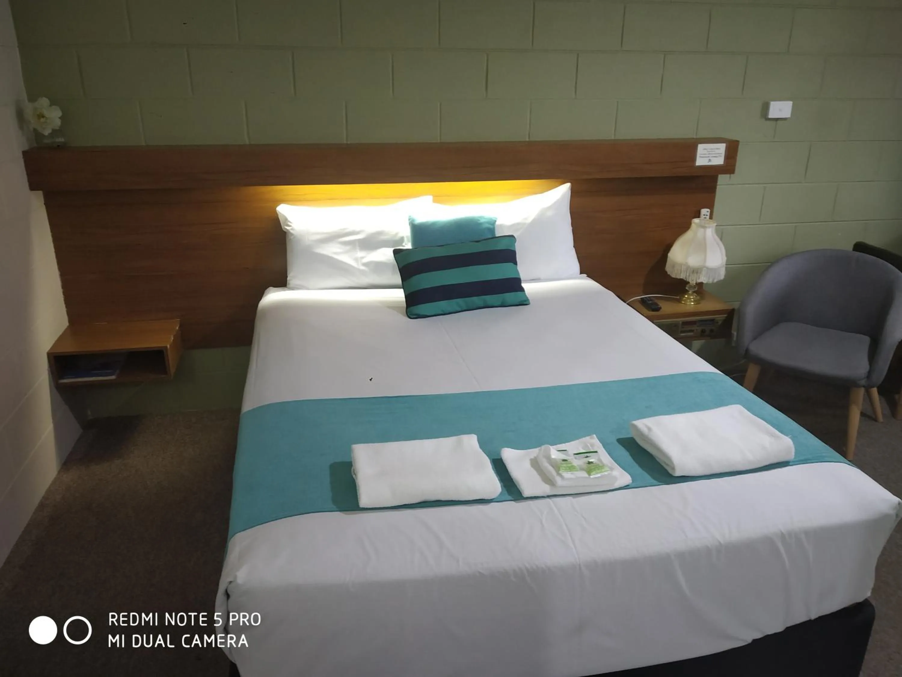 Bedroom, Bed in Albury Central Motel
