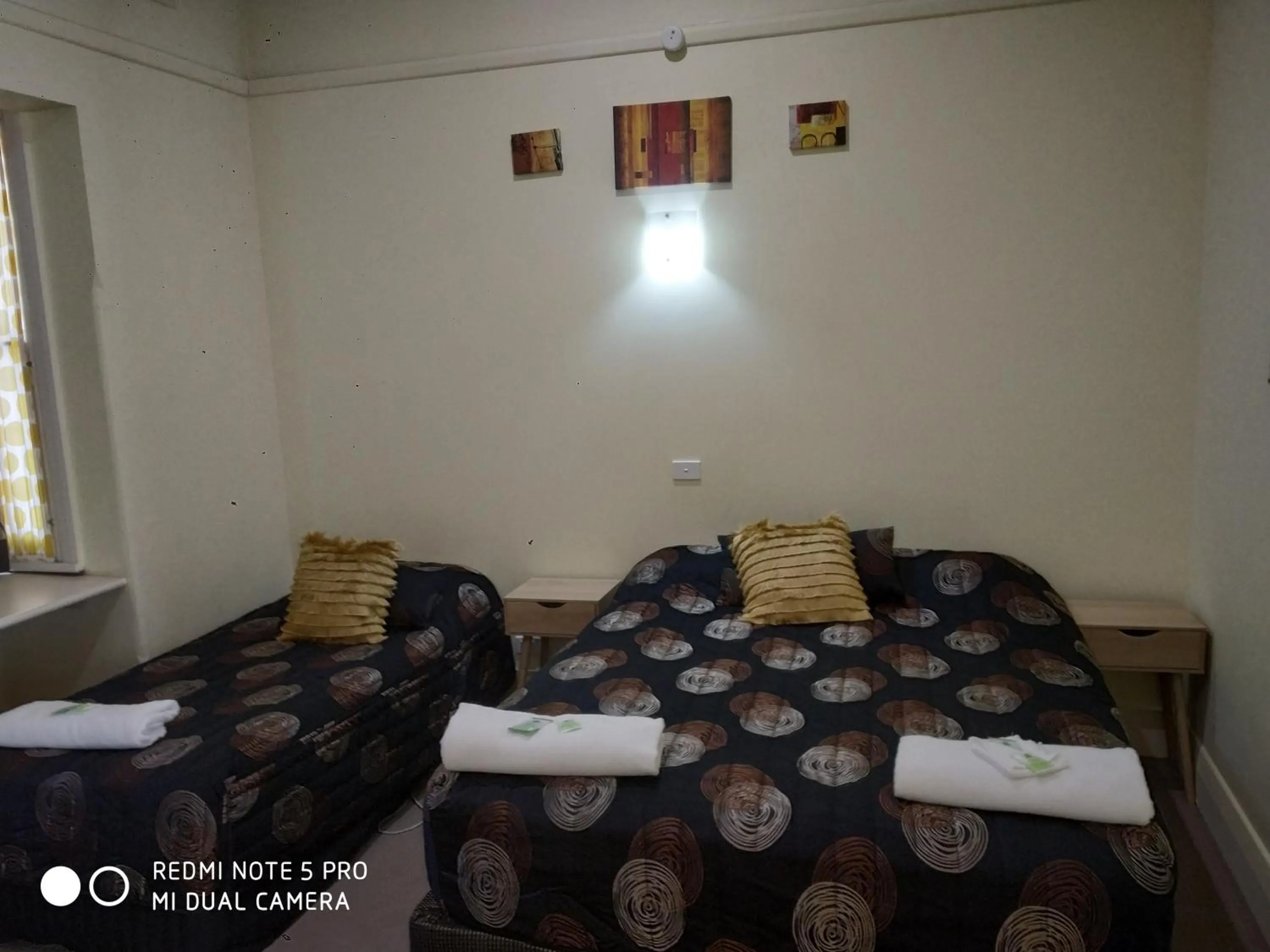 Photo of the whole room, Bed in Albury Central Motel