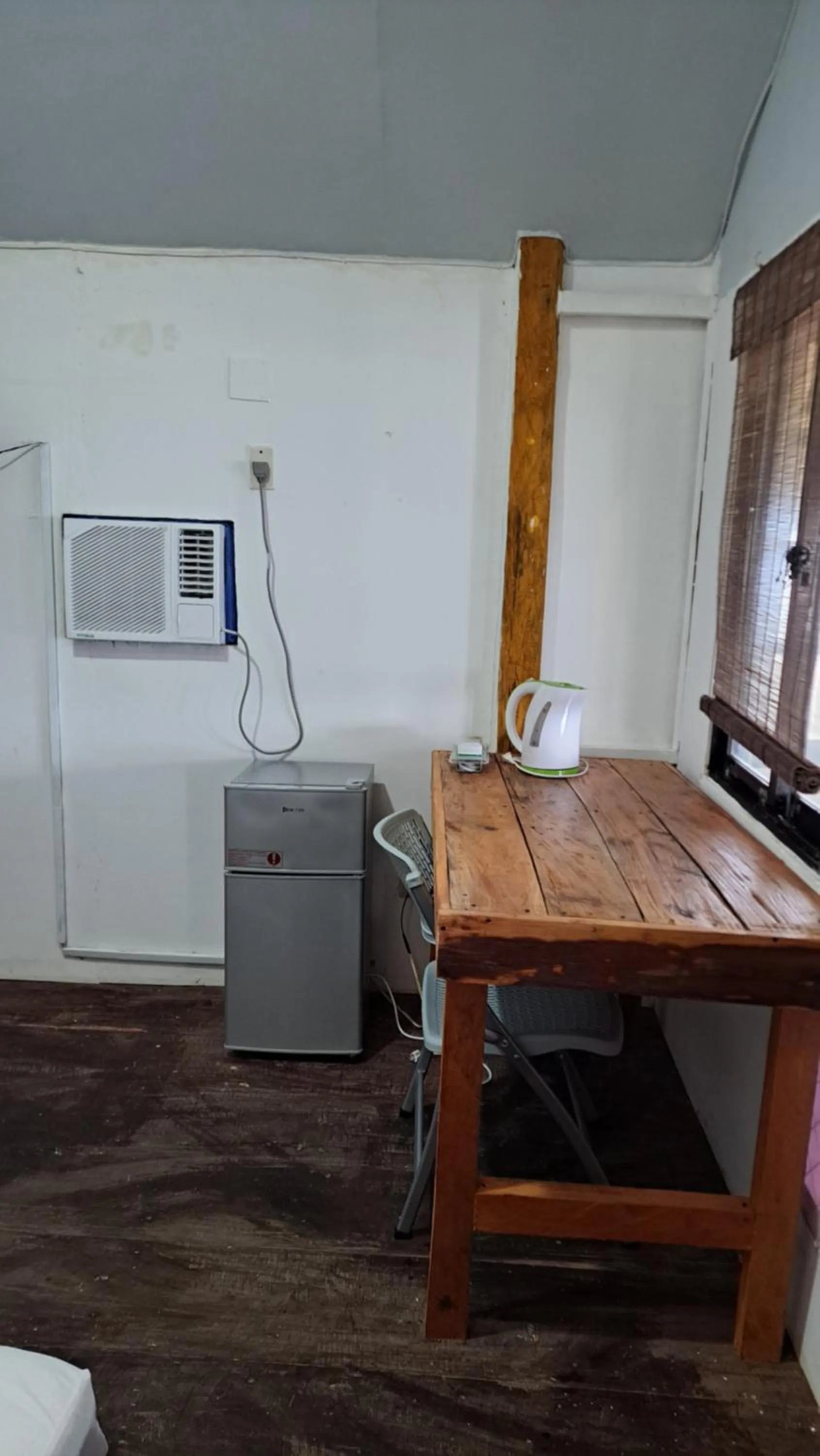 Bedroom in Paseo Del Mar Seaside Inn