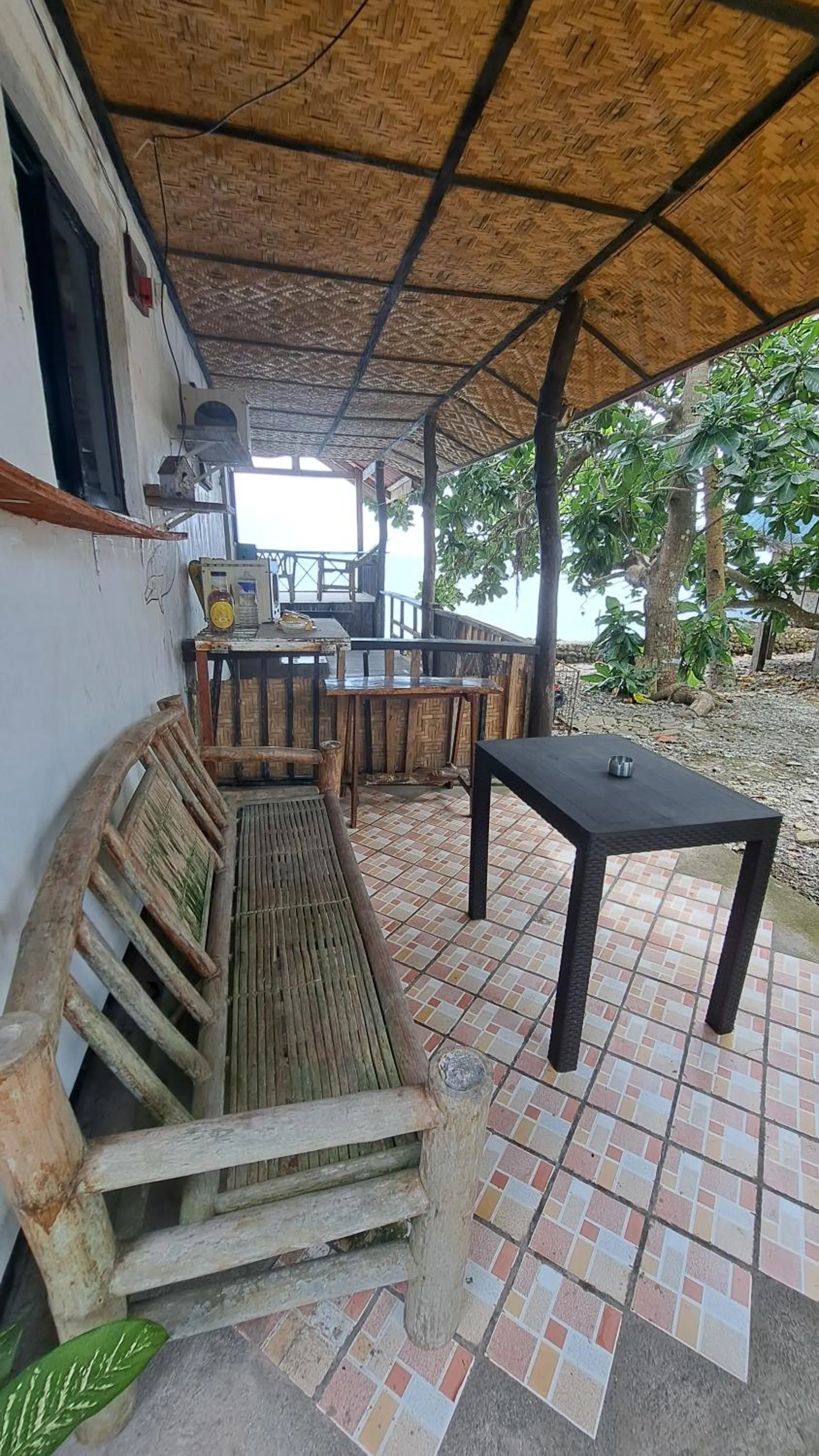Patio in Paseo Del Mar Seaside Inn