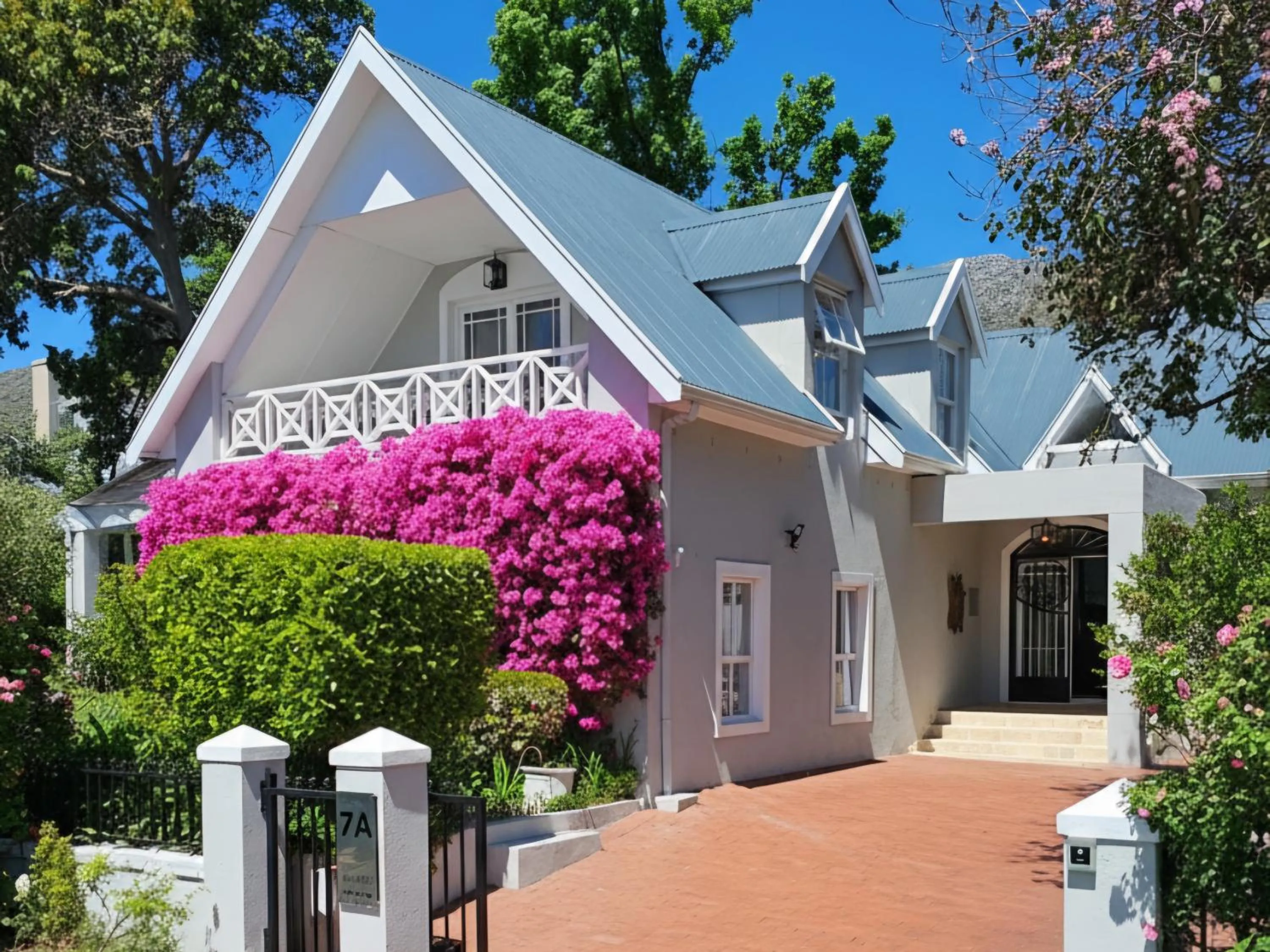 Property building in Fleur du Soleil Luxury Guesthouse