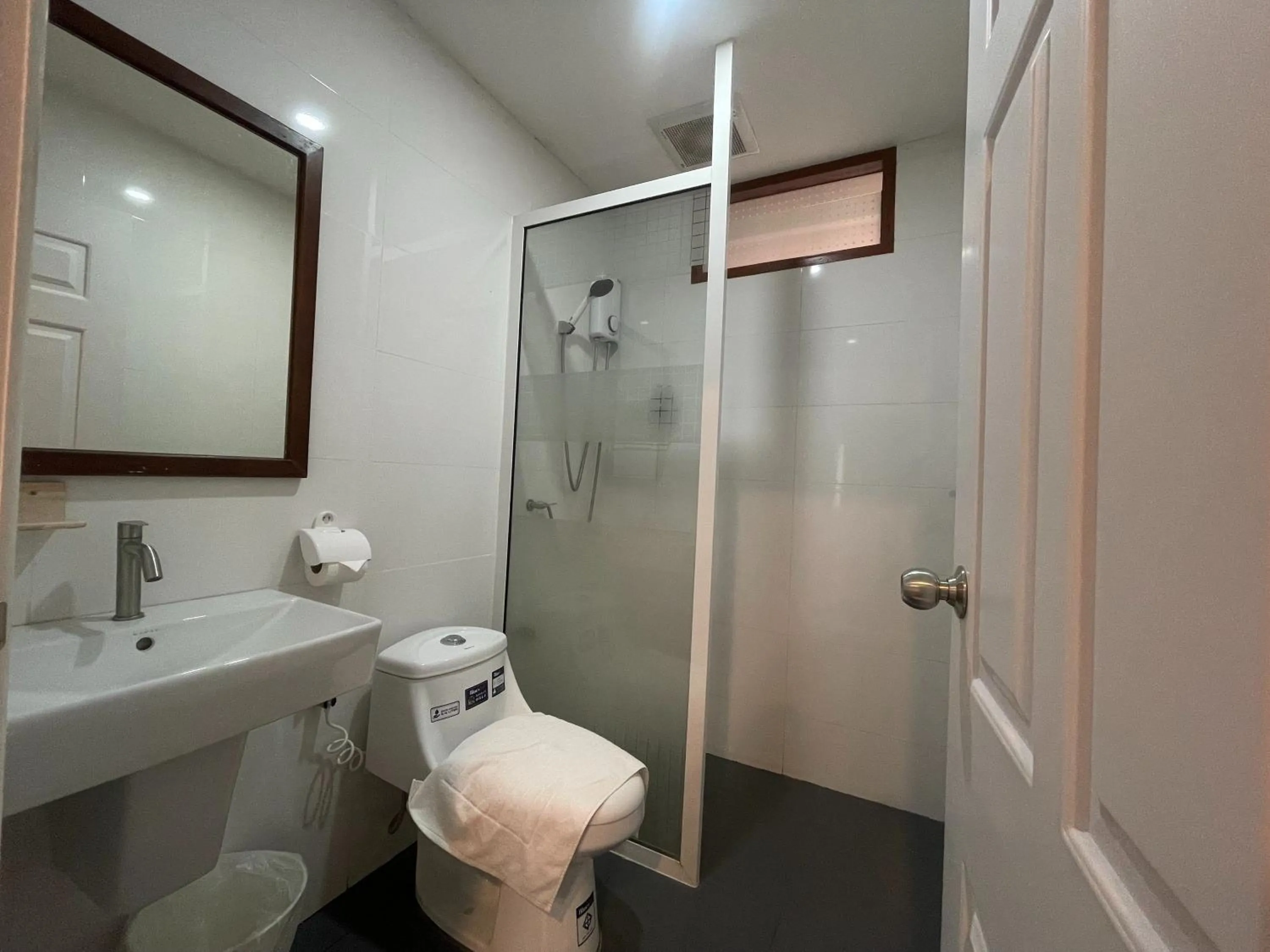 Bathroom in M3 Bangkok Bake & Bed