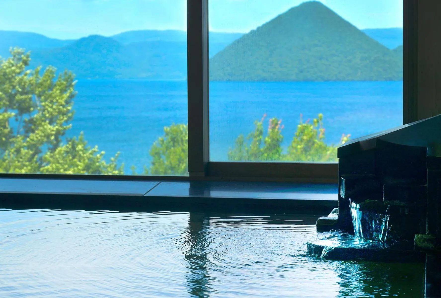 Public Bath in Hotel Premium Lake TOYA
