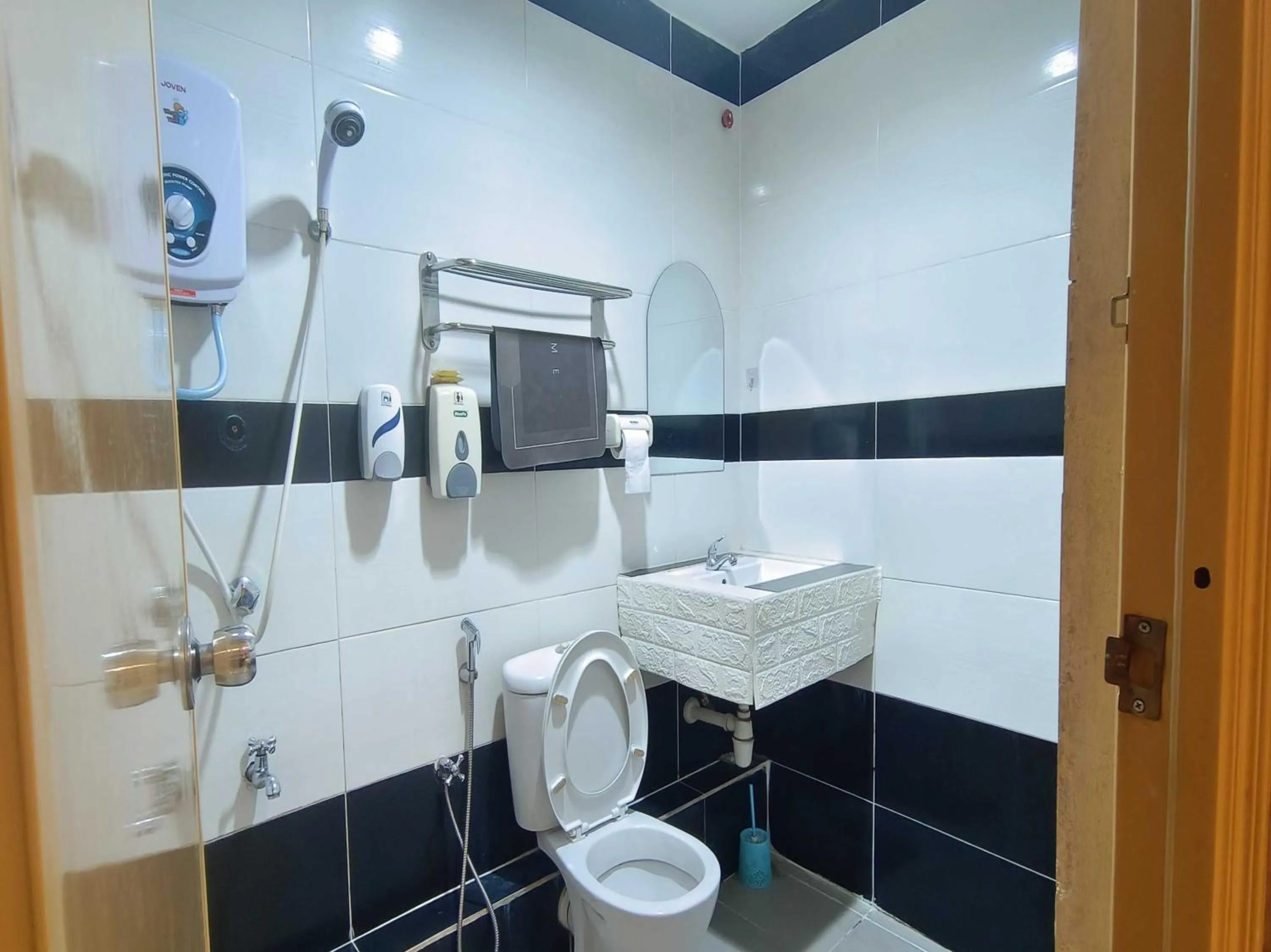 Bathroom in Hotel O Rainfield Inn