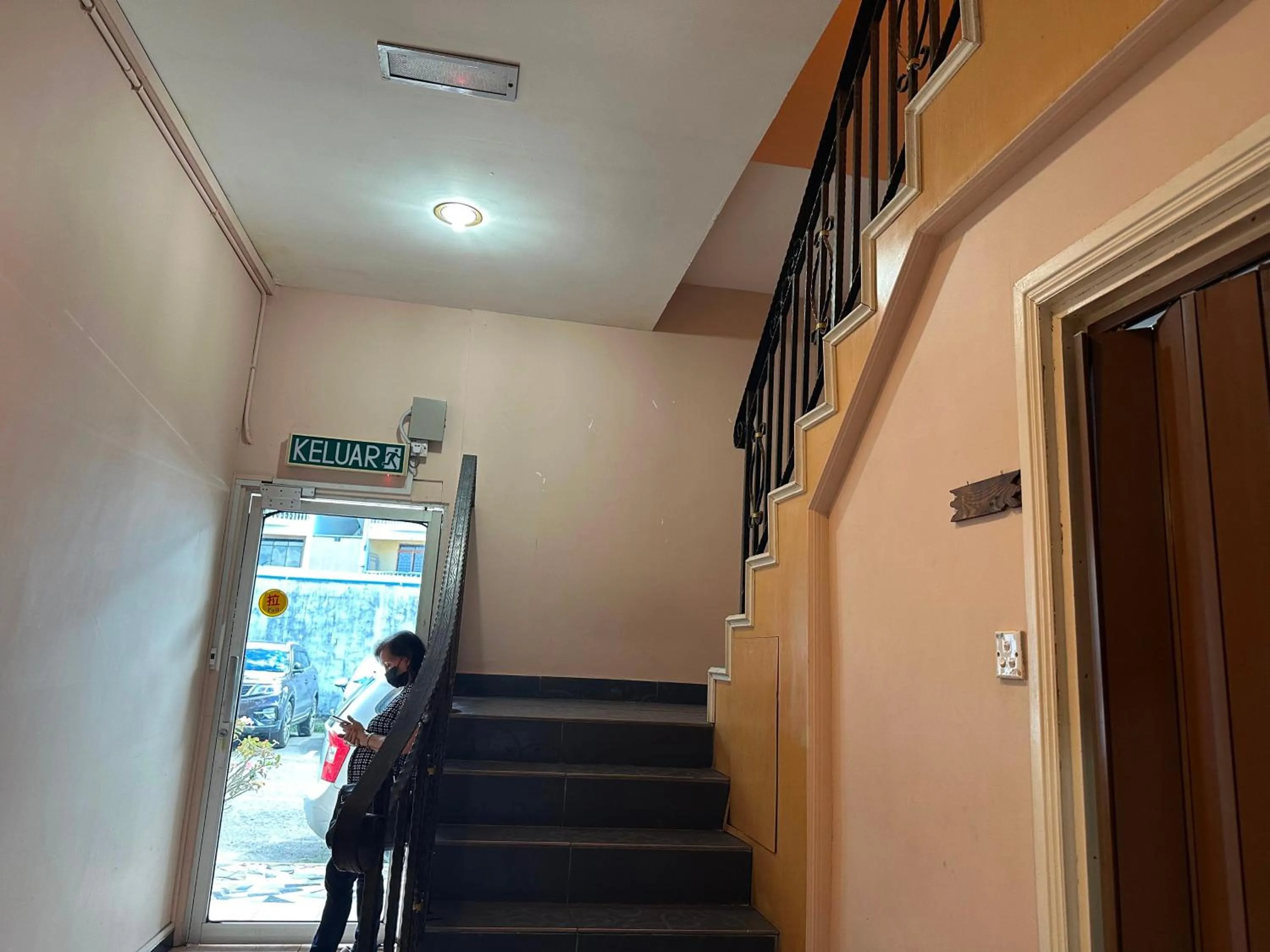 Facade/entrance in Hotel O Rainfield Inn