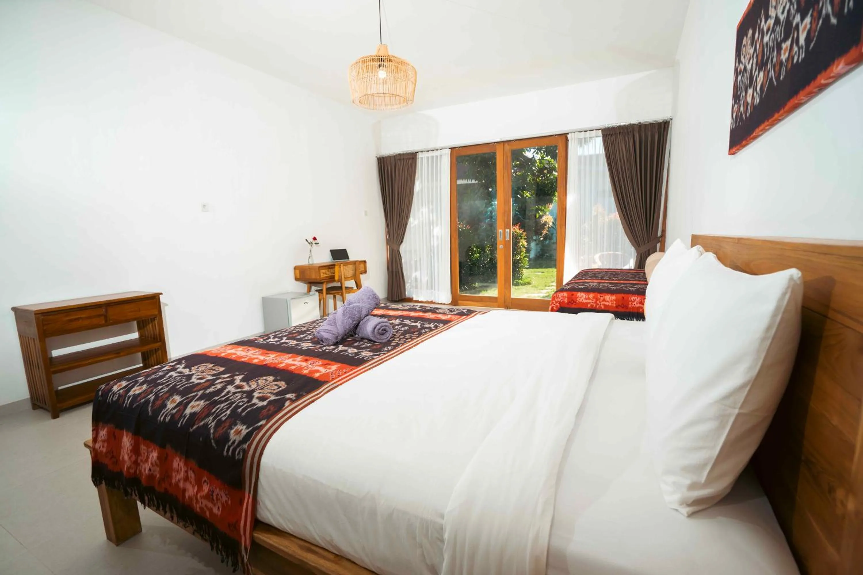 Bed in Zena Surf Suite